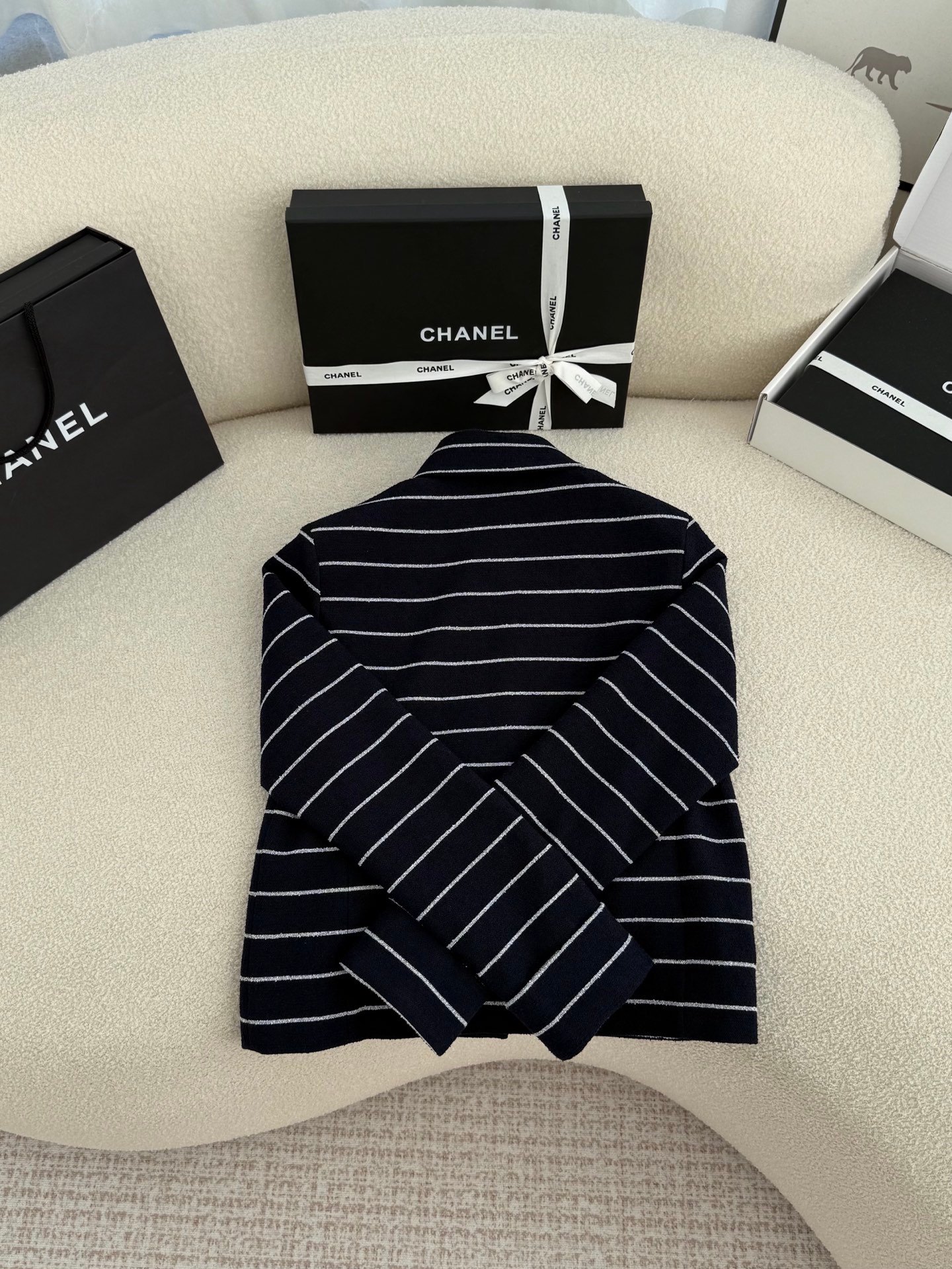 CHANEL jacket coat W6022403 - Image 3