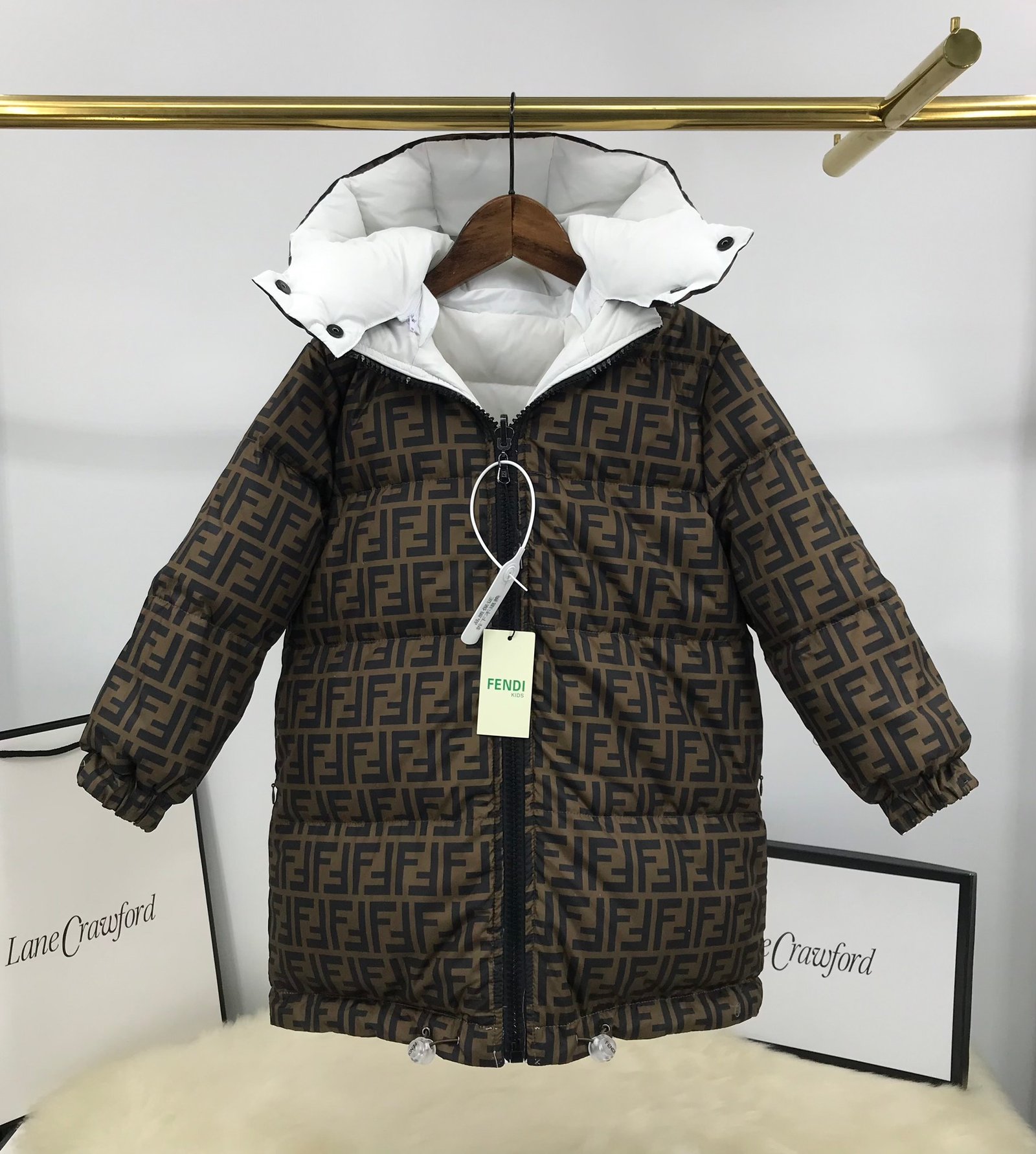 Fendi children's down jacket W6022405 - Image 6