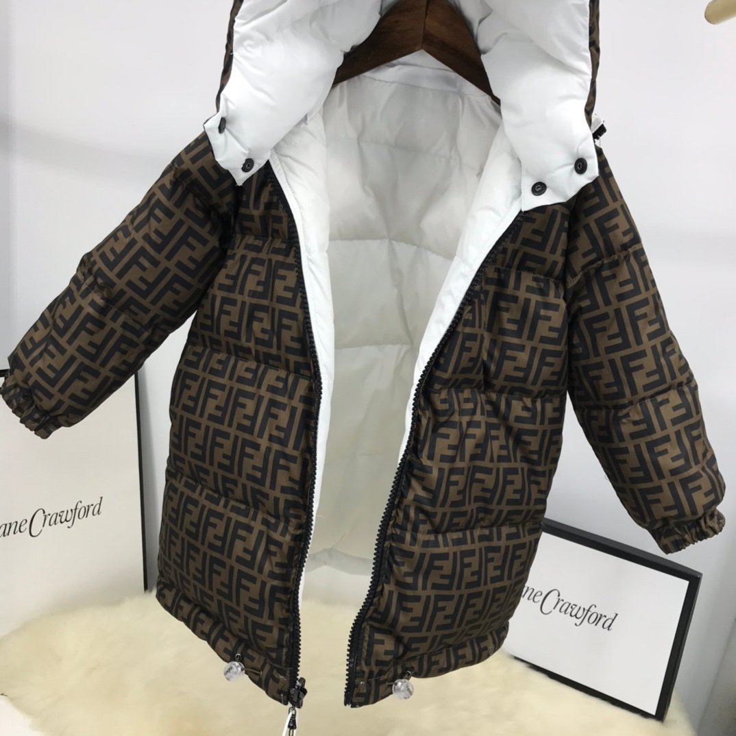 Fendi children's down jacket W6022405 - Image 7