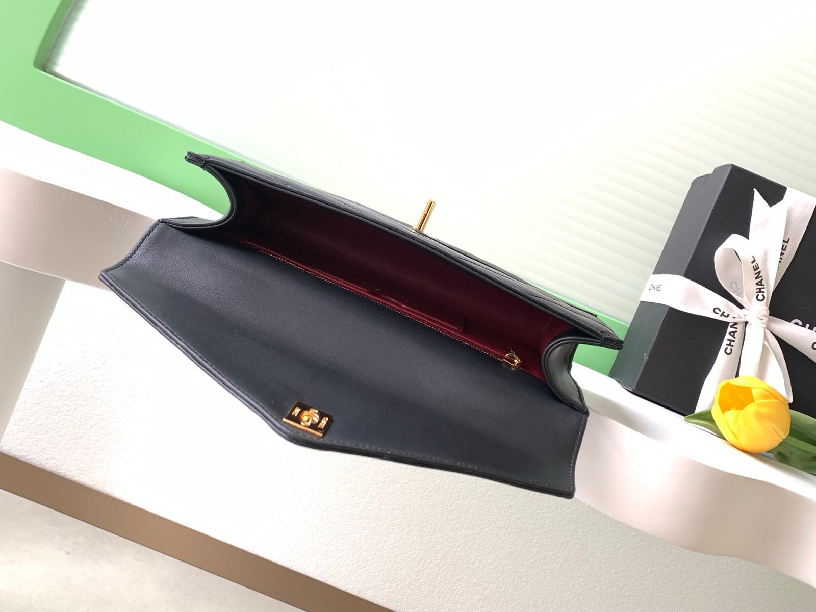 Chanel Chevron Calfskin Flap Bag B6022408 - Image 6