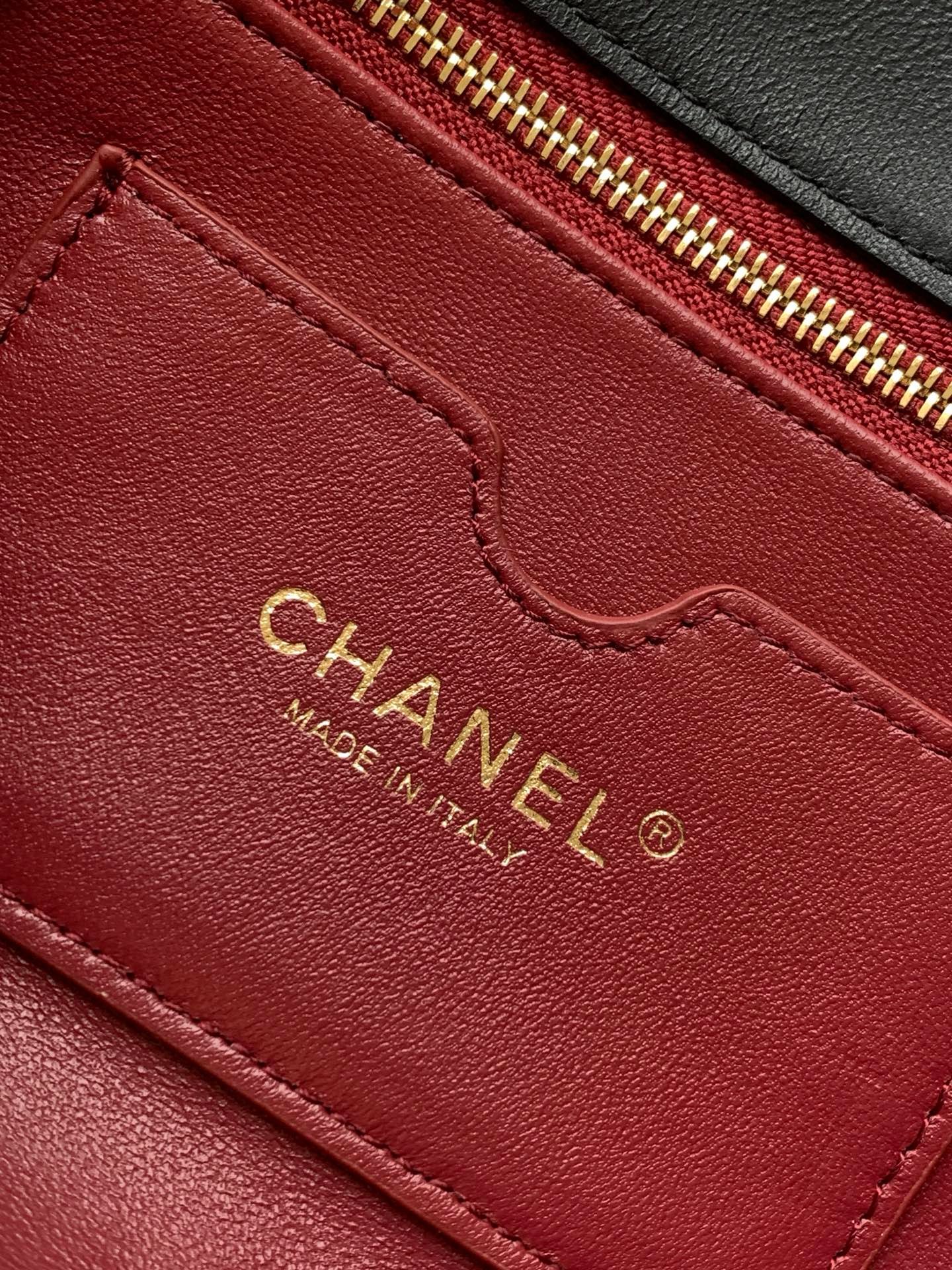 Chanel Chevron Calfskin Flap Bag B6022408 - Image 7