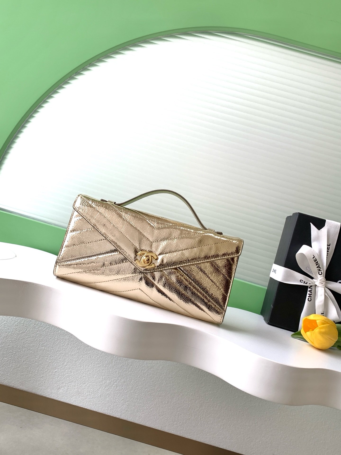 Chanel Chevron Calfskin Flap Bag B6022408 - Image 9