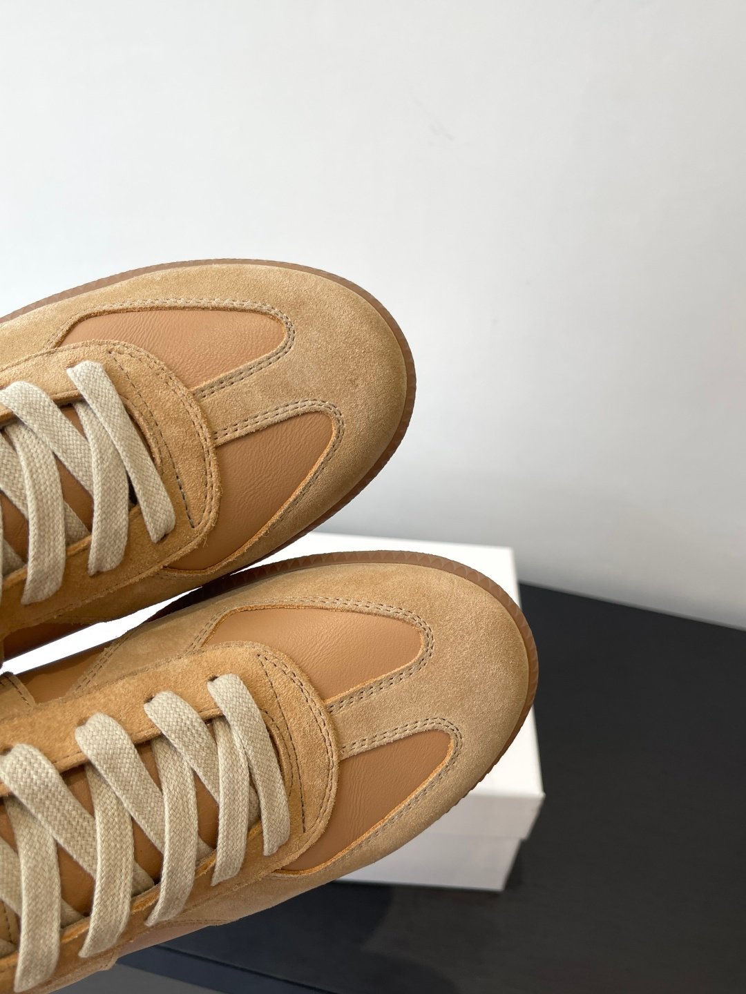 Maison Margiela Replica Leather and Nubuck Sport Shoes B6022406 - Image 4