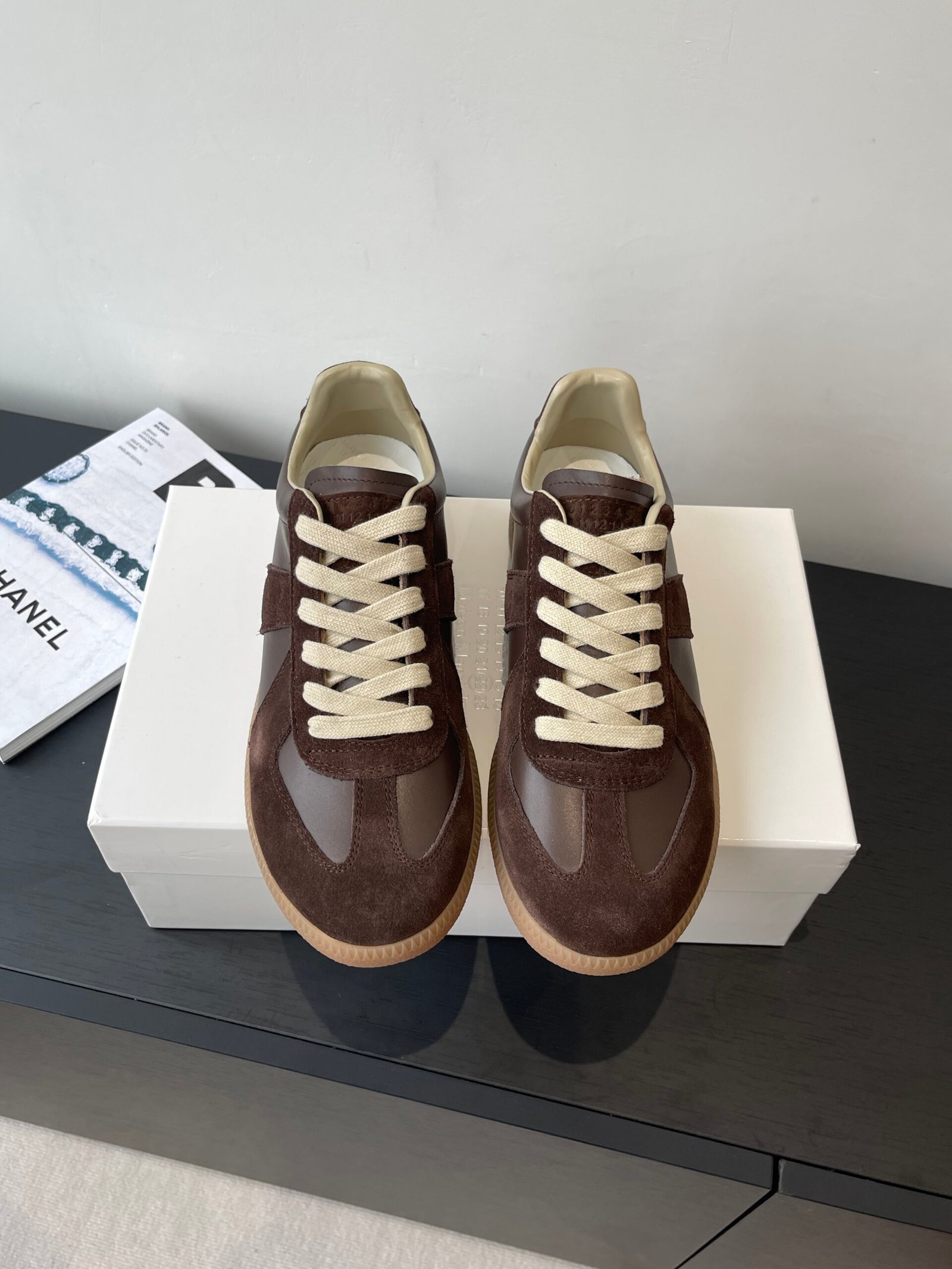 Maison Margiela Replica Leather and Nubuck Sport Shoes B6022406 - Image 9