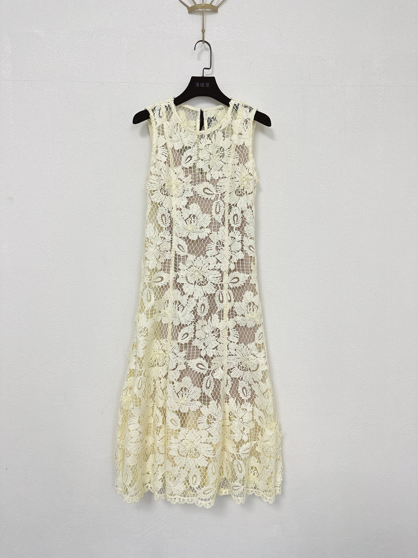 Self-Portrait Self-Portrait Stripped Lace Full-Length Evening Gown W6022504