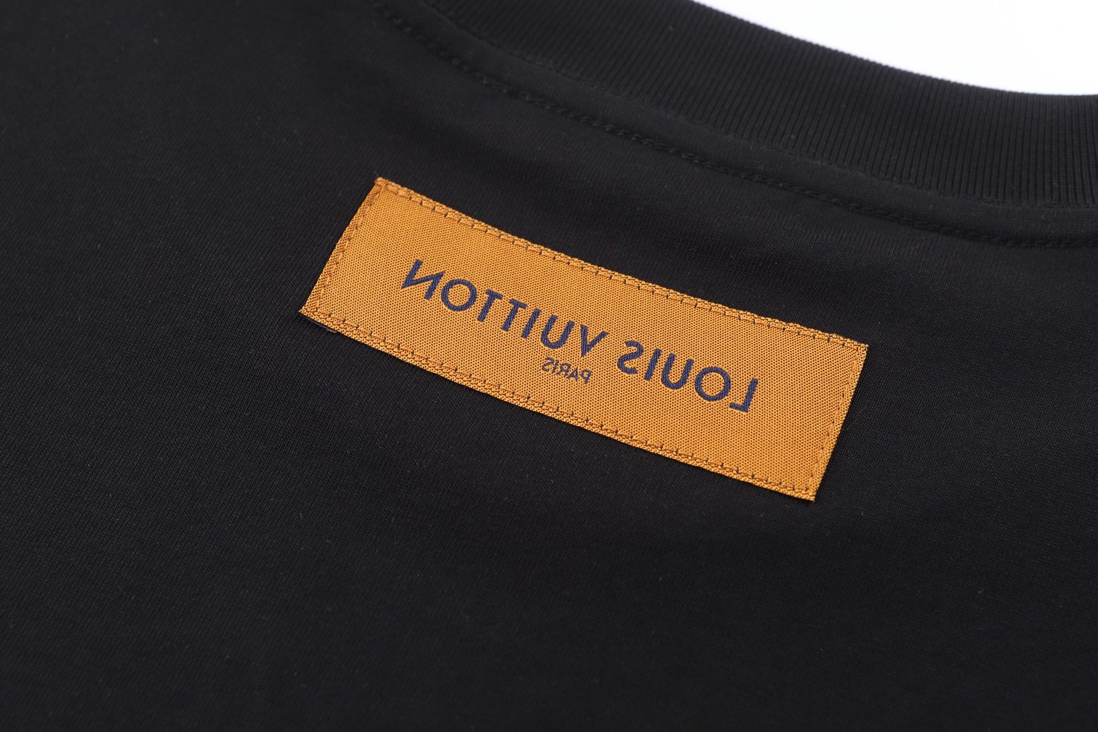 LOUIS VUITTON 26SSRuffled crew-neck short-sleeved T-shirt M6031501 - Image 9