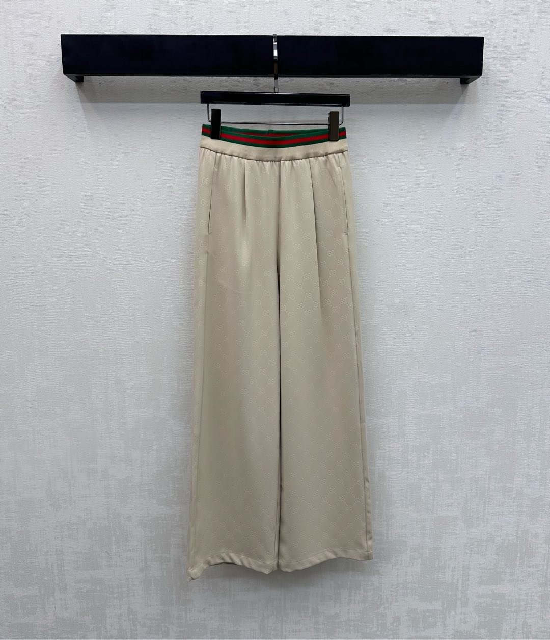 Gucci Crepe Web Strip Detail Culottes W6030404 - Image 4