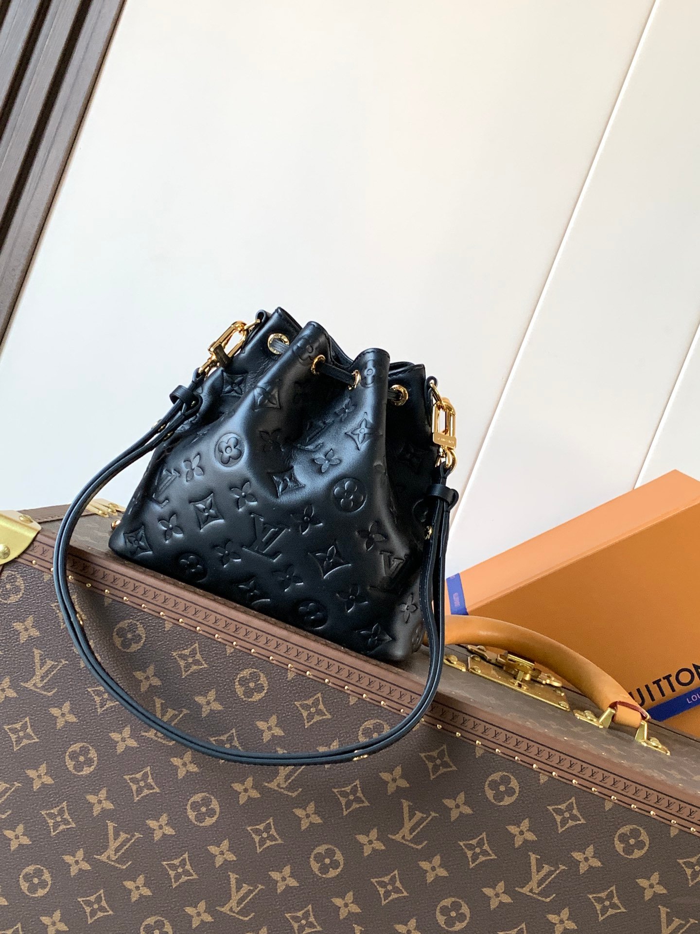 Louis Vuitton Coussin Bucket Coussin - Bags B6030404 - Image 4