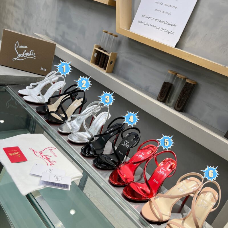 Christian Louboutin Rosa Z 100 Patent Sandal B6030406