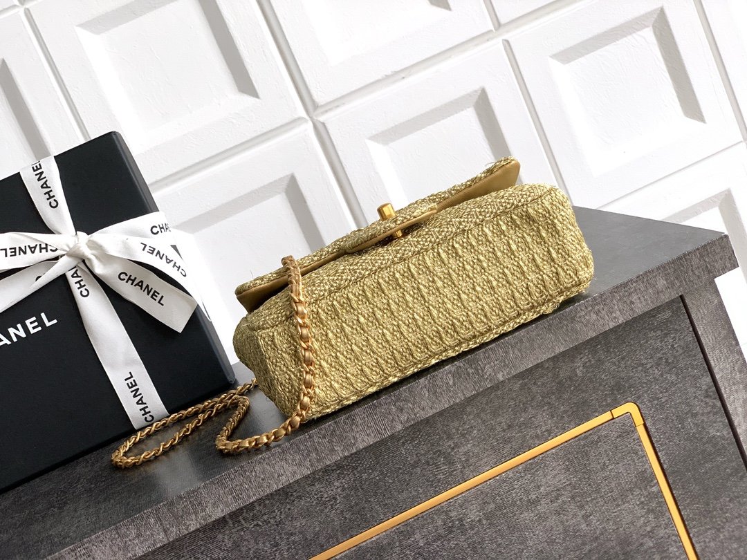 Chanel Mini classic handbag B6030902 - Image 4