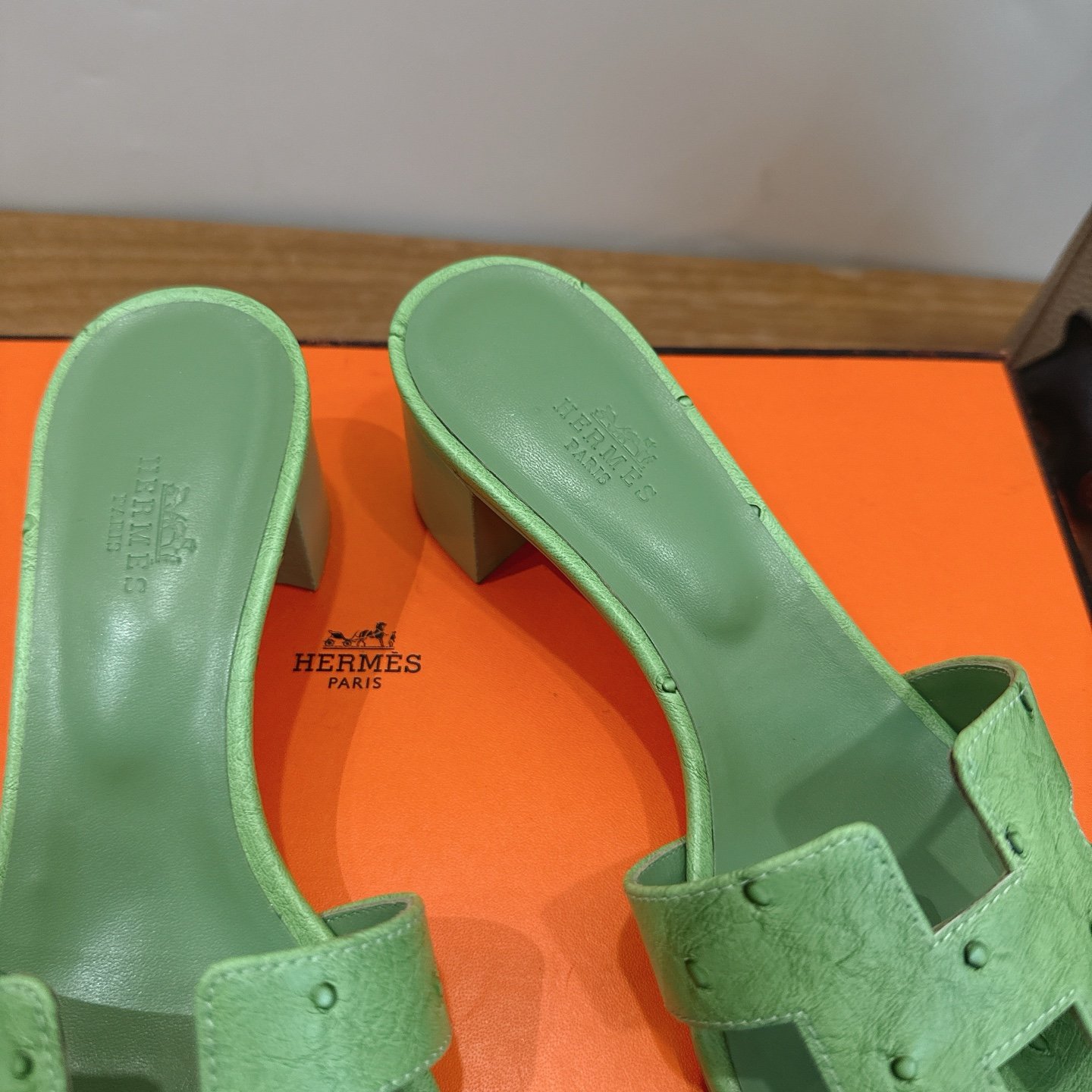 Hermès Oasis sandal B6031601 - Image 6