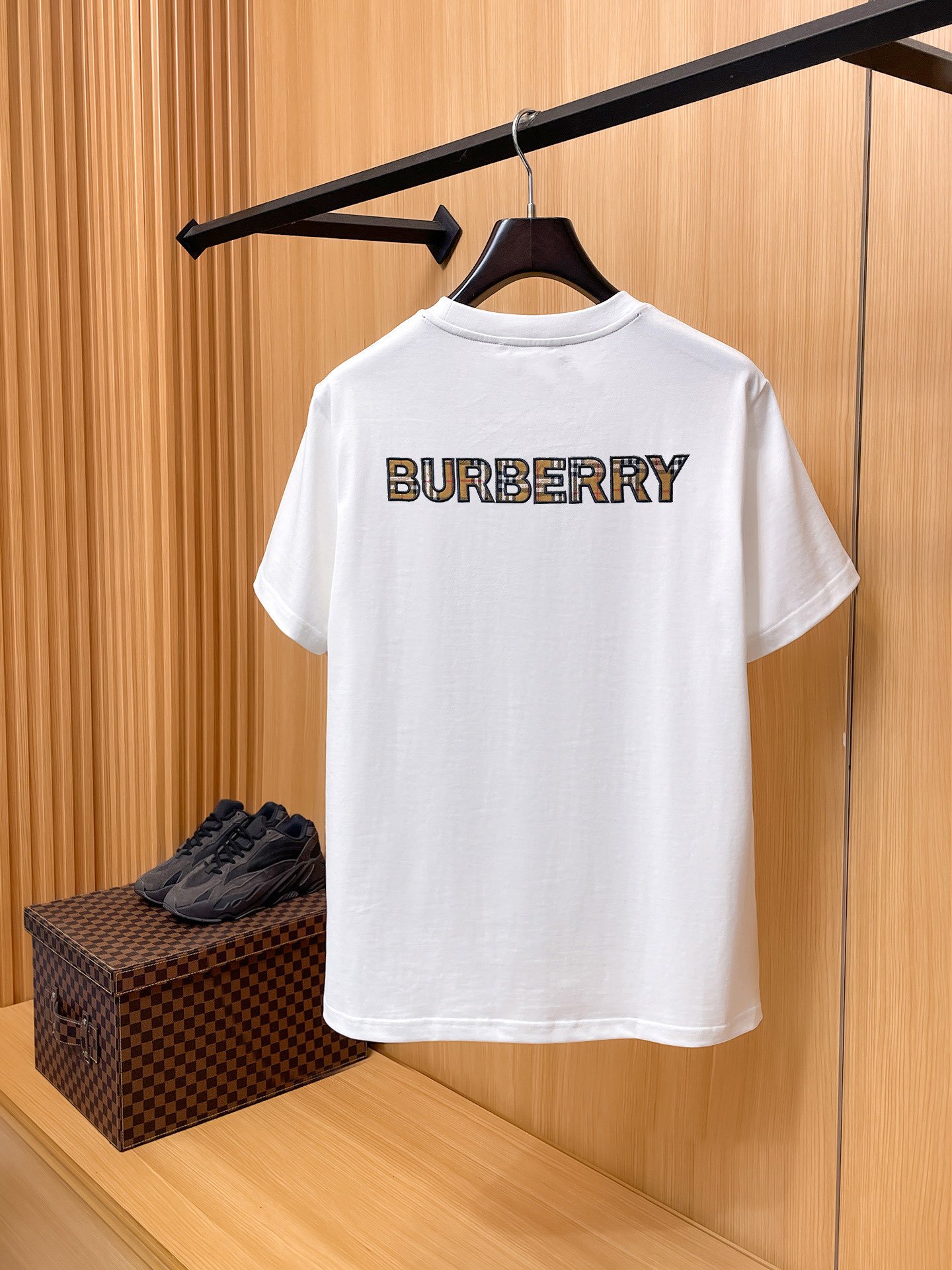 Burberry's 2026 high-end collection 026 - the latest spring/summer 2026 fashion launchM6032002 - Image 7