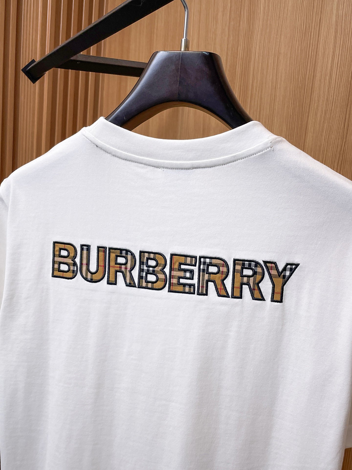 Burberry's 2026 high-end collection 026 - the latest spring/summer 2026 fashion launchM6032002 - Image 8