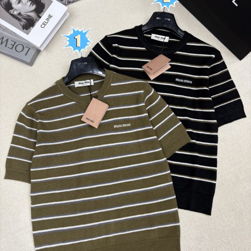 Miu Miu Knitted Short-Sleeved Top W6032101