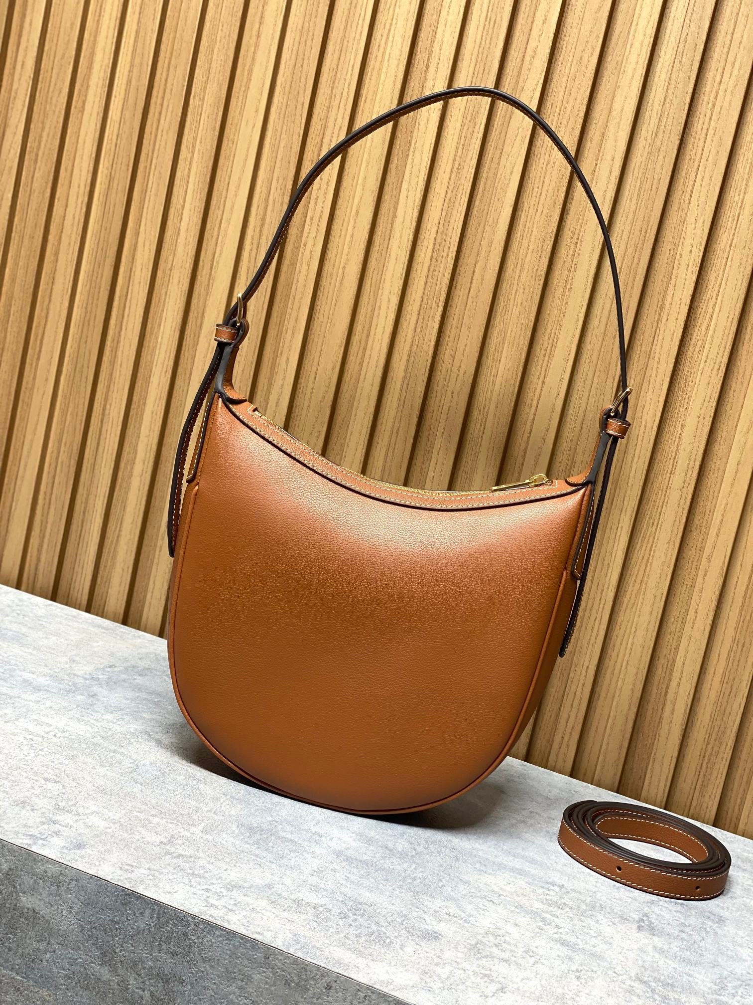 CELINE SMALL HELOÏSE BAG B6032103 - Image 4