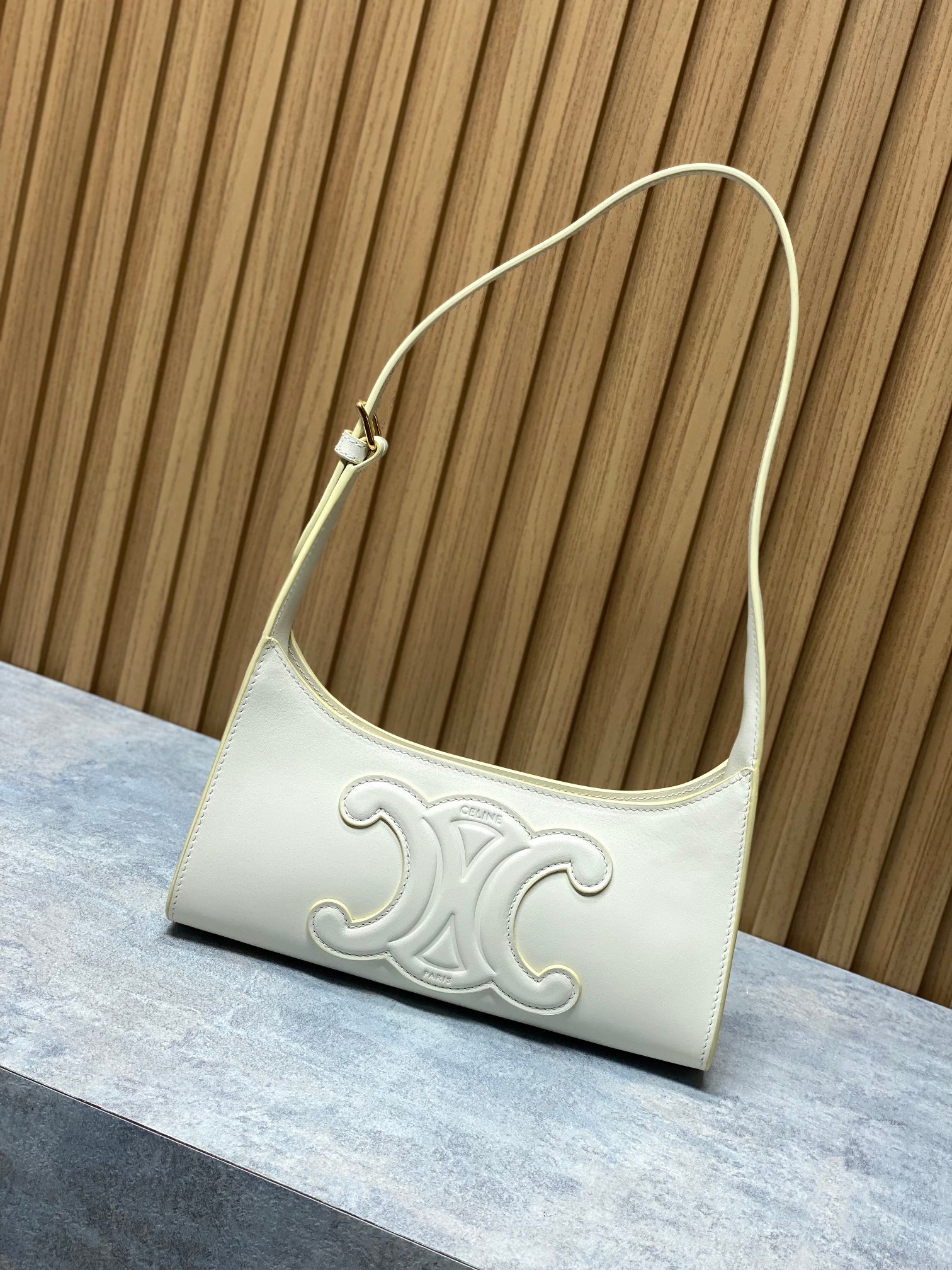 Celine Smooth Calfskin Cuir Triomphe Shoulder Bag B6032104 - Image 2