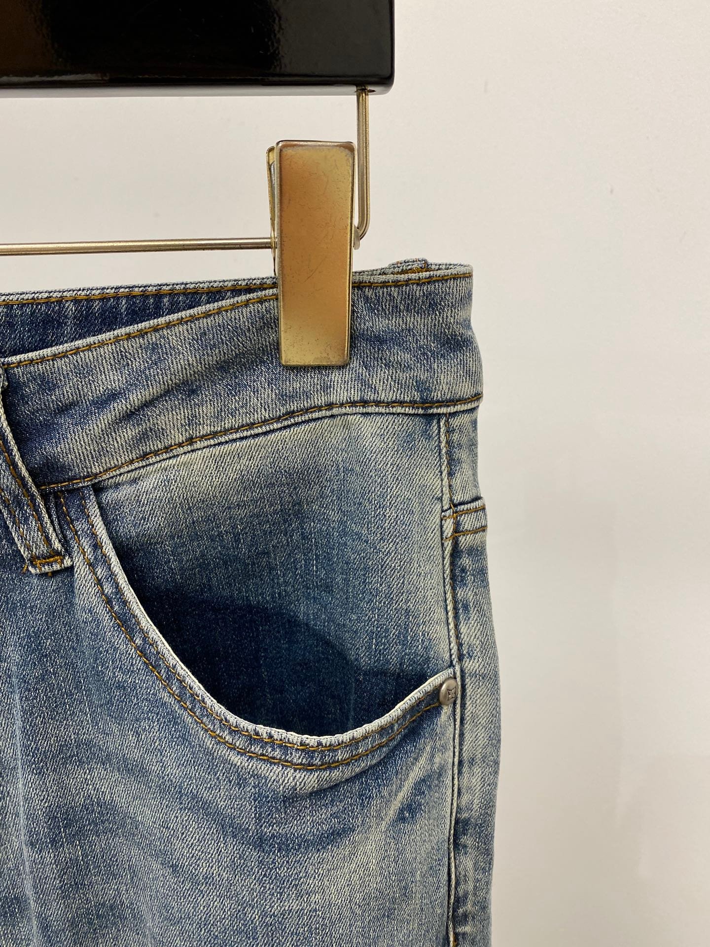 LV, 2026 Latest Collection Counter QualityM6032202 - Image 4