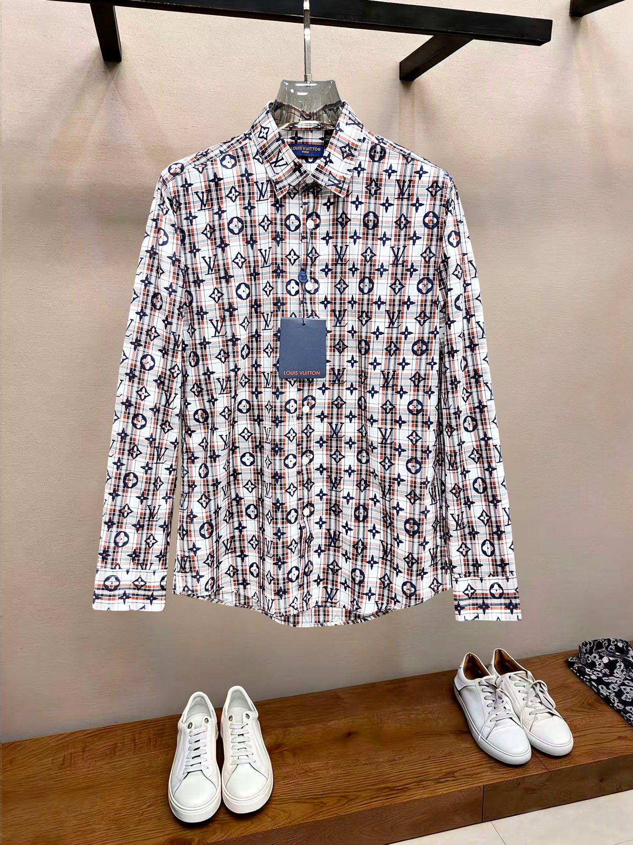 LV2026ss New Men's Long-Sleeved ShirtM6032204 - Image 3