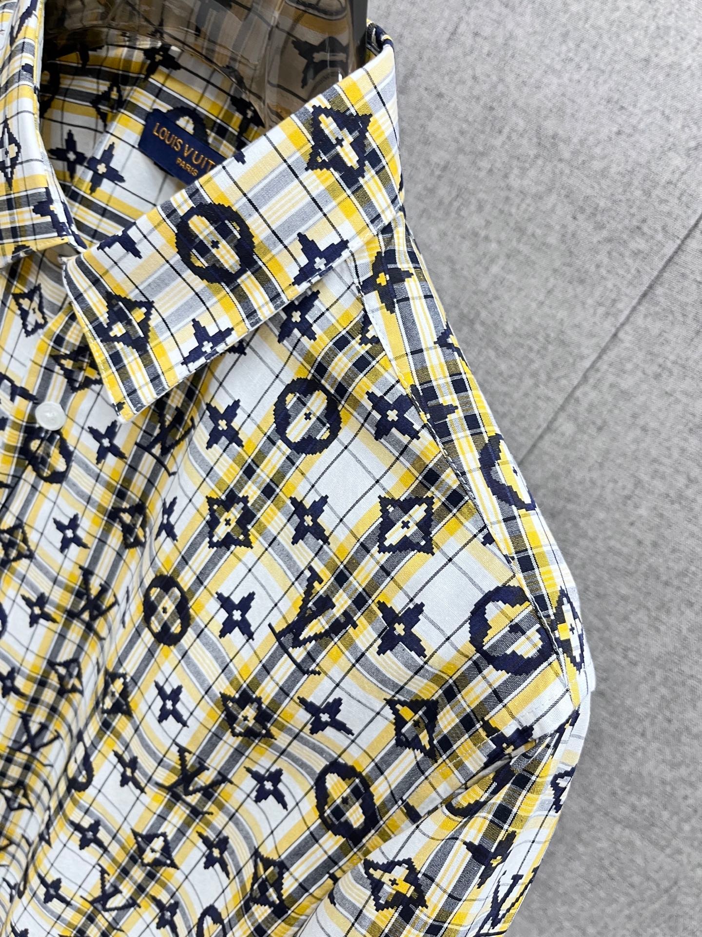 LV2026ss New Men's Long-Sleeved ShirtM6032204 - Image 9