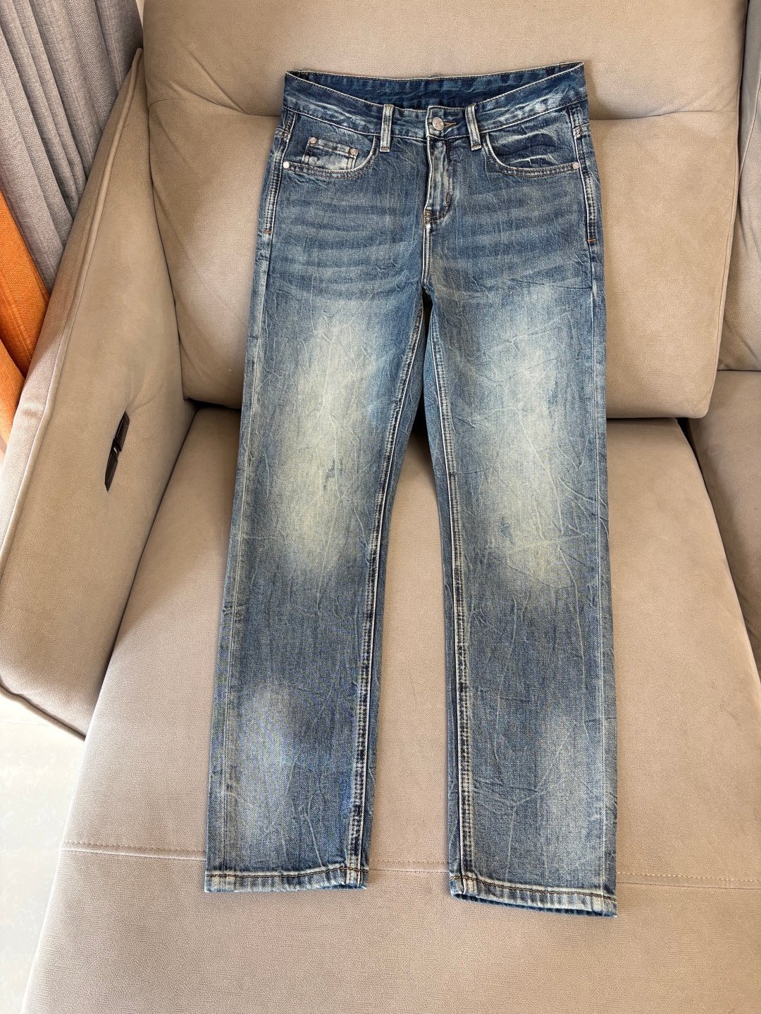 Gucci 2026 Spring/Summer Design Recommendation: Best-selling JeansM6032207 - Image 7