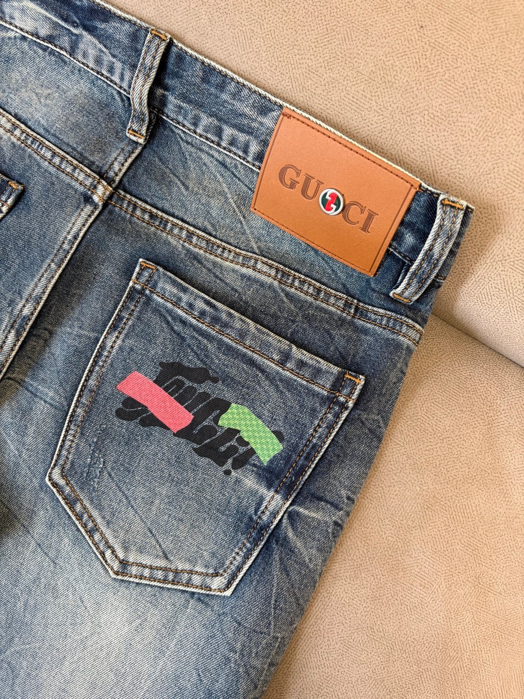 Gucci 2026 Spring/Summer Design Recommendation: Best-selling JeansM6032207 - Image 5