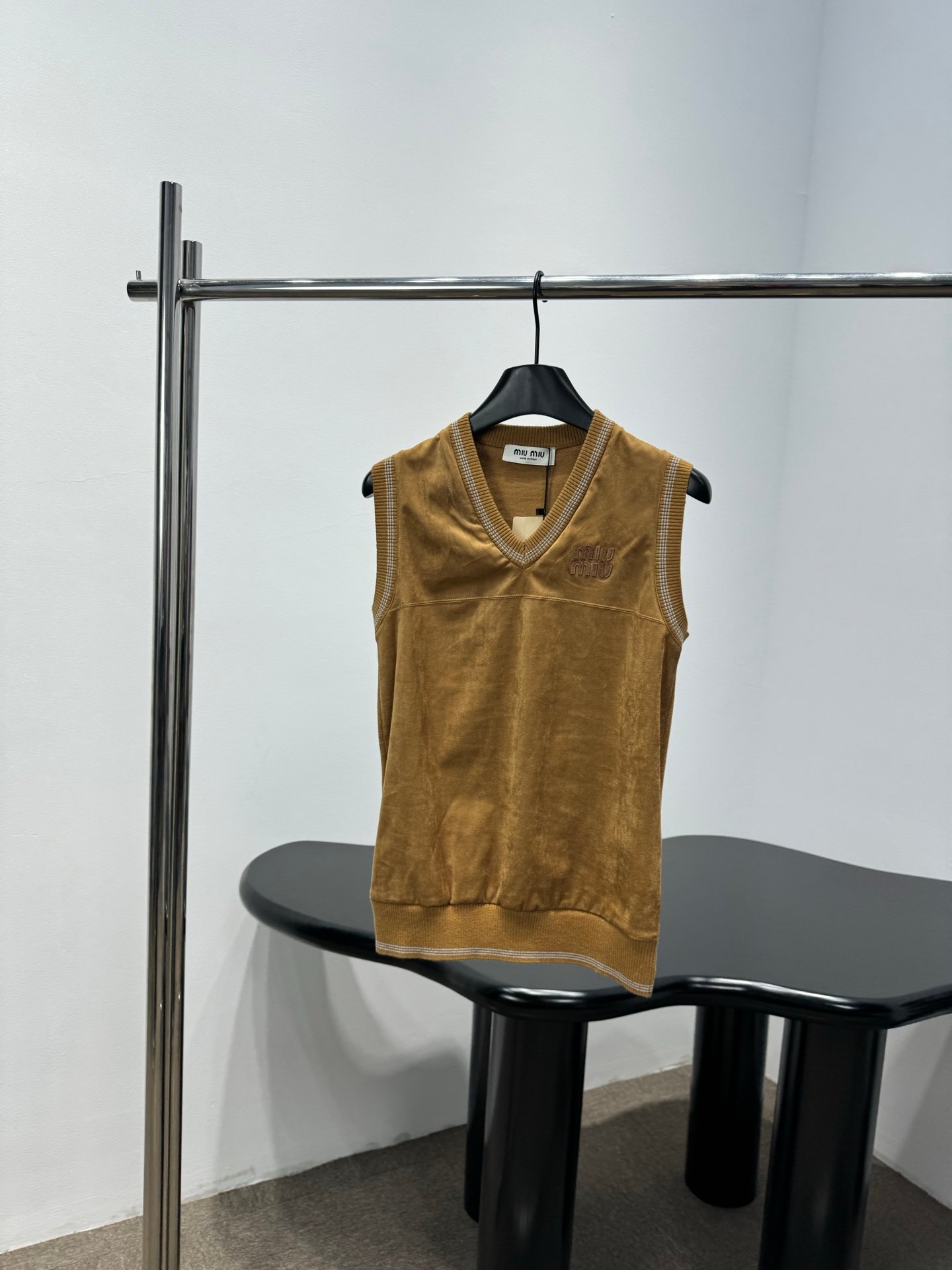 Miu Miu brown suede style V-neck pullover shirt W6032401