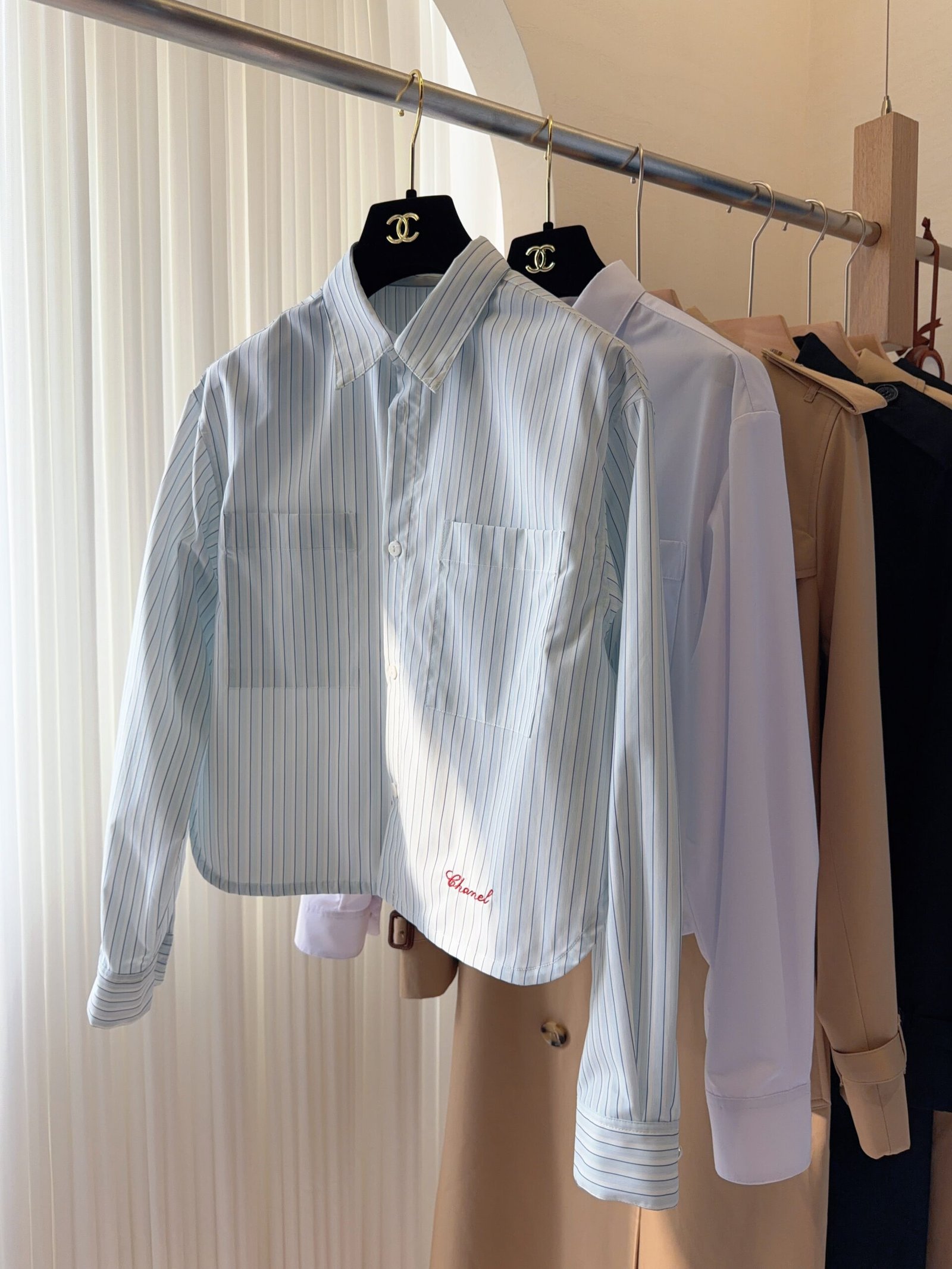 Chanel Long-sleeved shirt W6032404 - Image 2