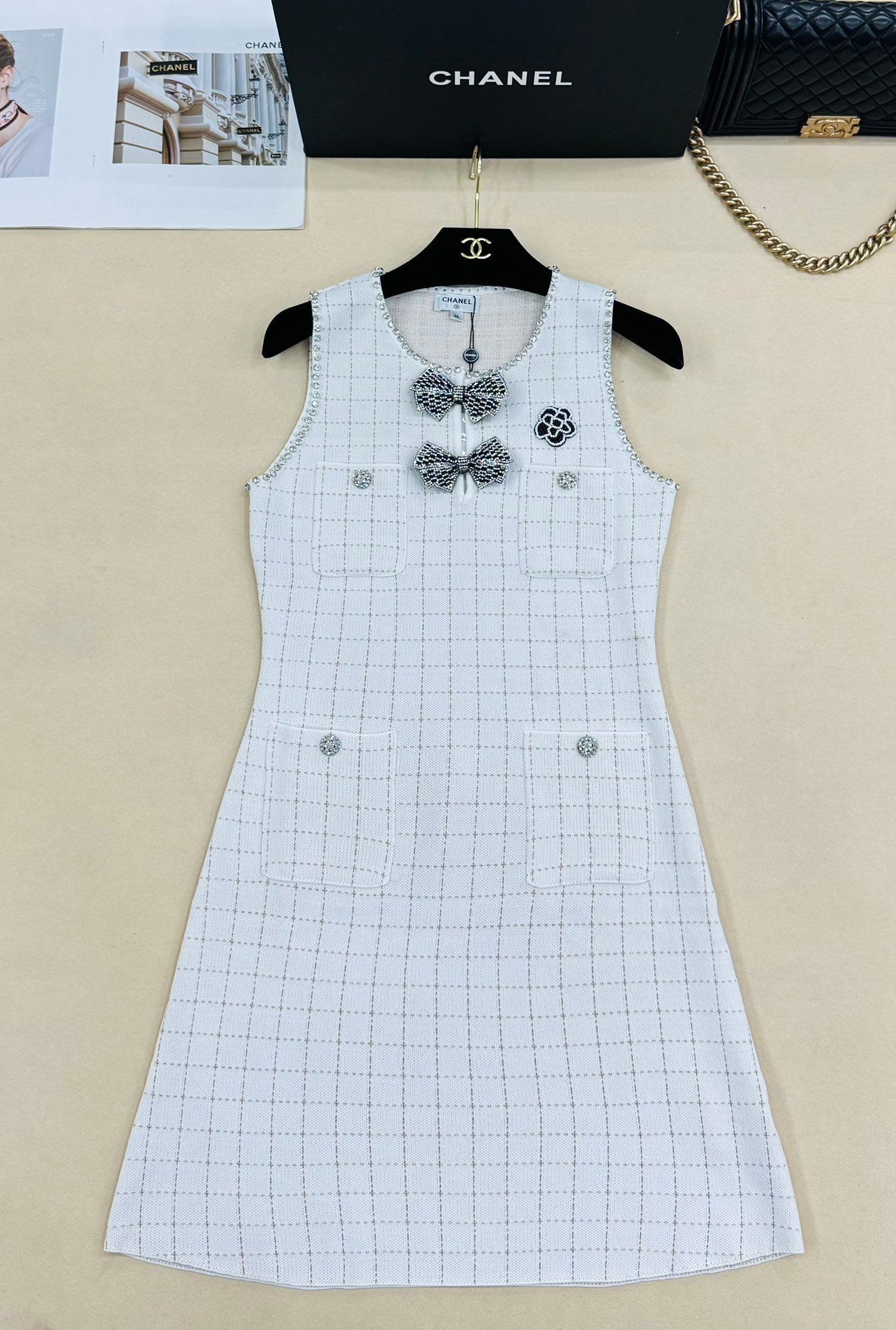 Chanel sleeveless knitted check dress W6032502 - Image 3