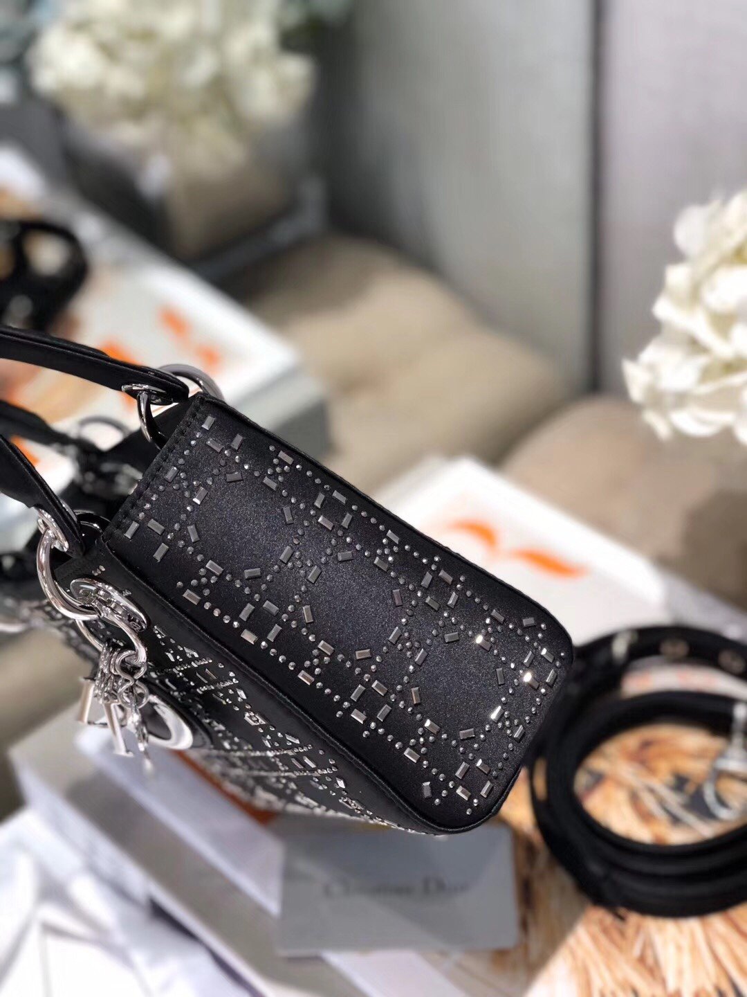 Dior Mini Lady Dior 17cm bag B6032501 - Image 3