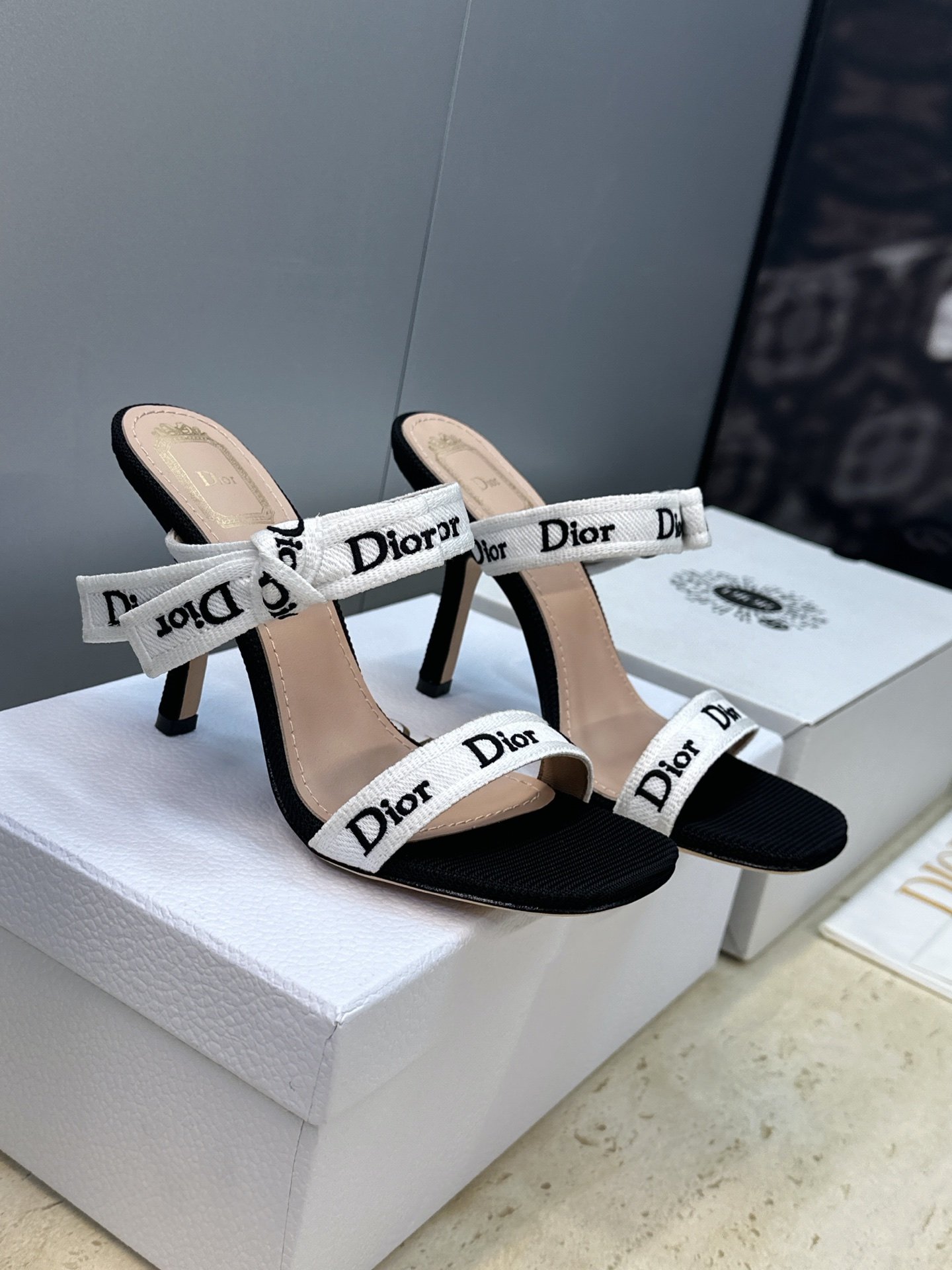Dior Heeled Sandal with J'Adior Straps B6032603 - Image 3