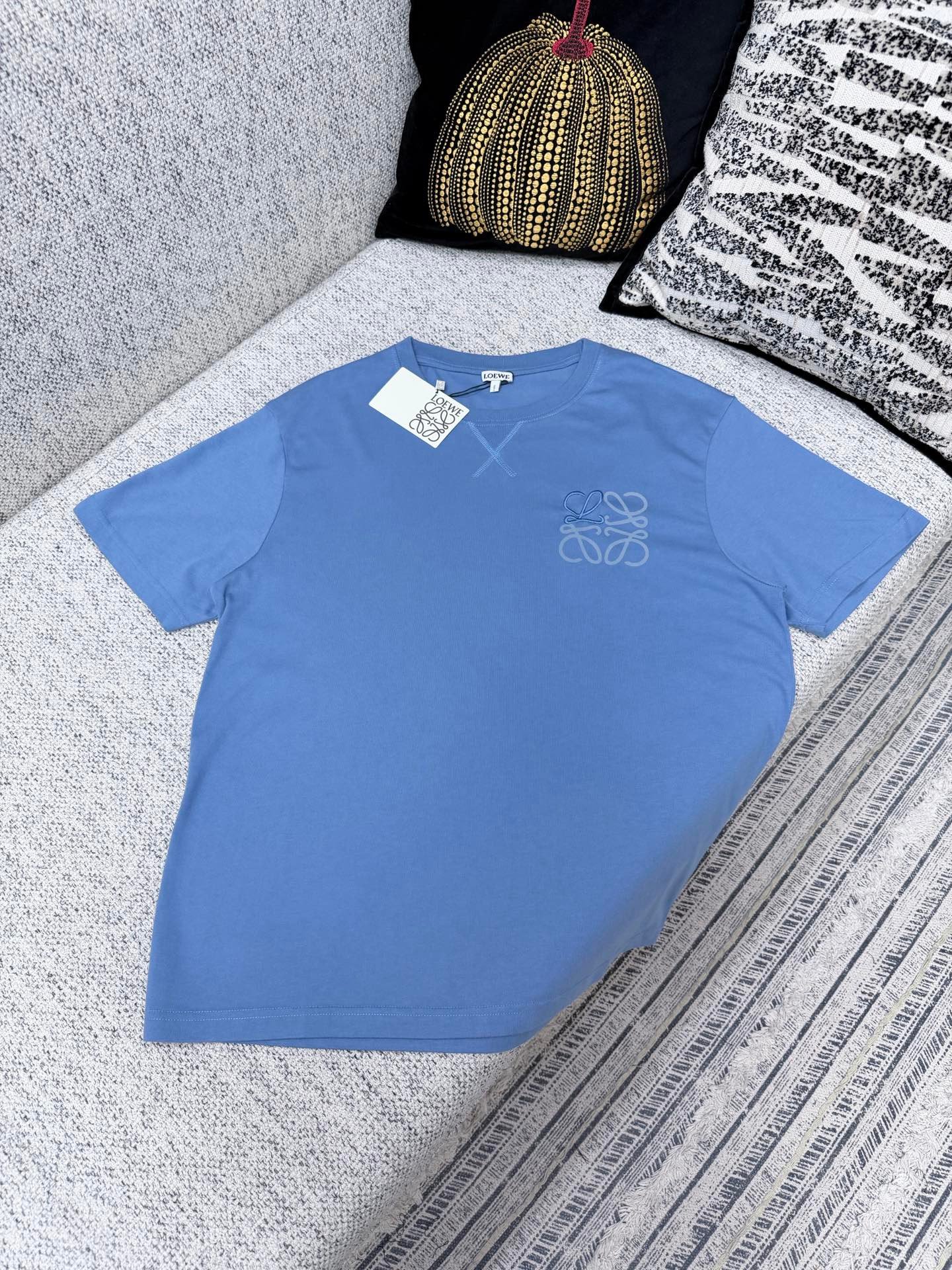 Loewe 26ss New Embroidered Round-neck Short-sleeved T-shirtM6032602 - Image 5