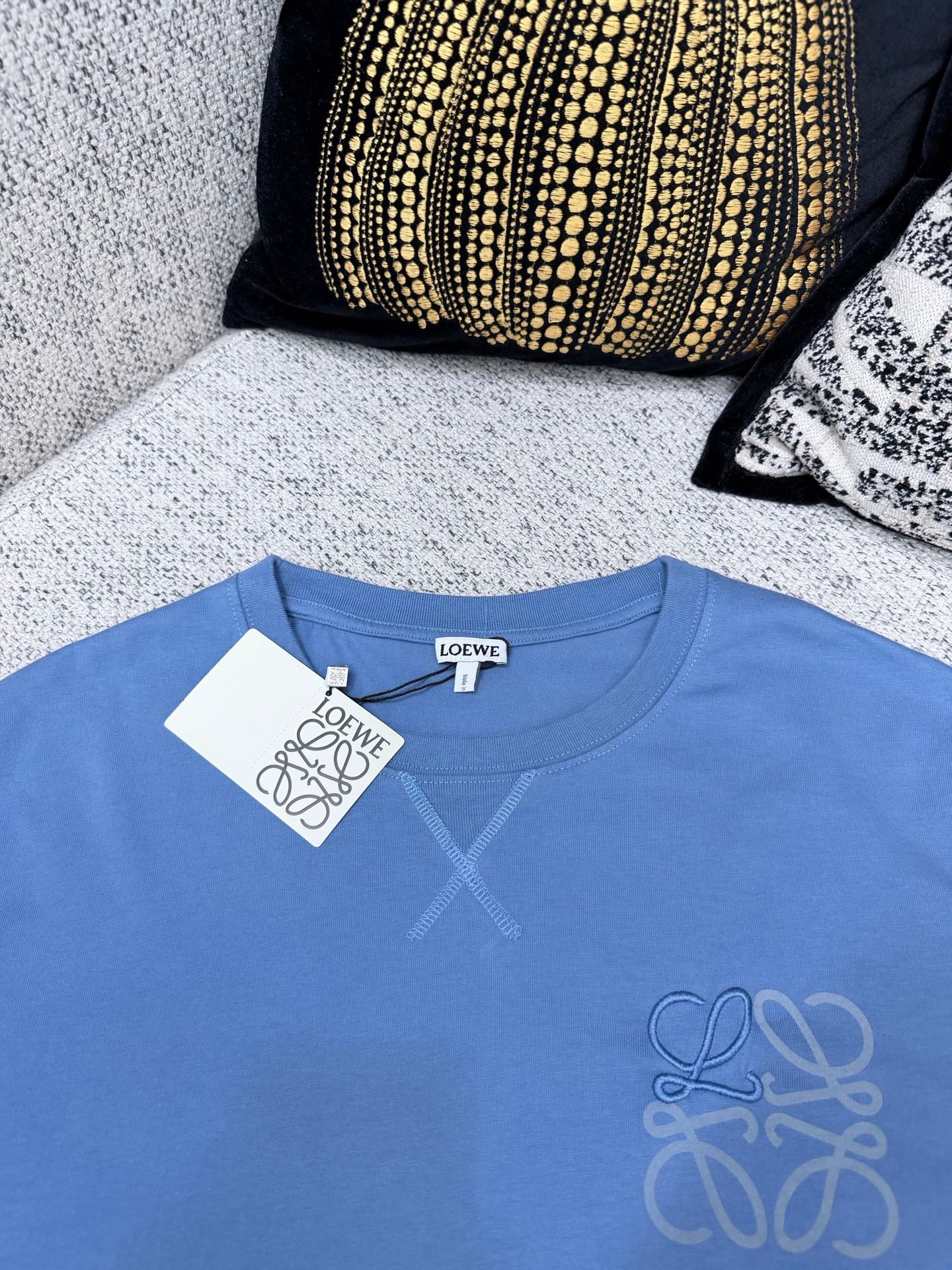 Loewe 26ss New Embroidered Round-neck Short-sleeved T-shirtM6032602 - Image 6