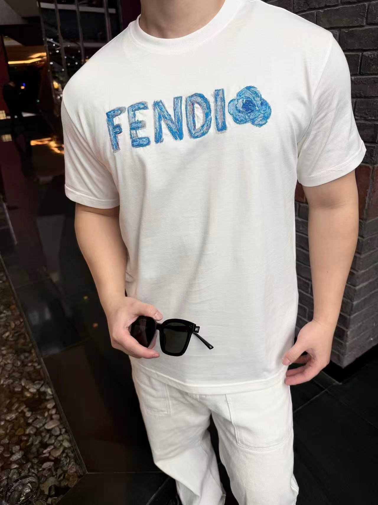 FENDI Embroidered Short-Sleeved T-ShirtM6032703 - Image 5