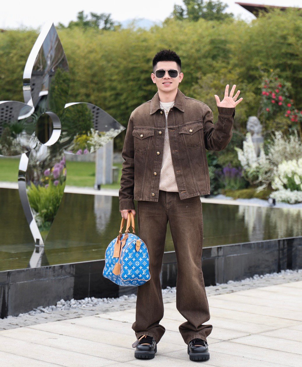 LV26ss New Style Casual Denim Skateboard PantsM6032707 - Image 12