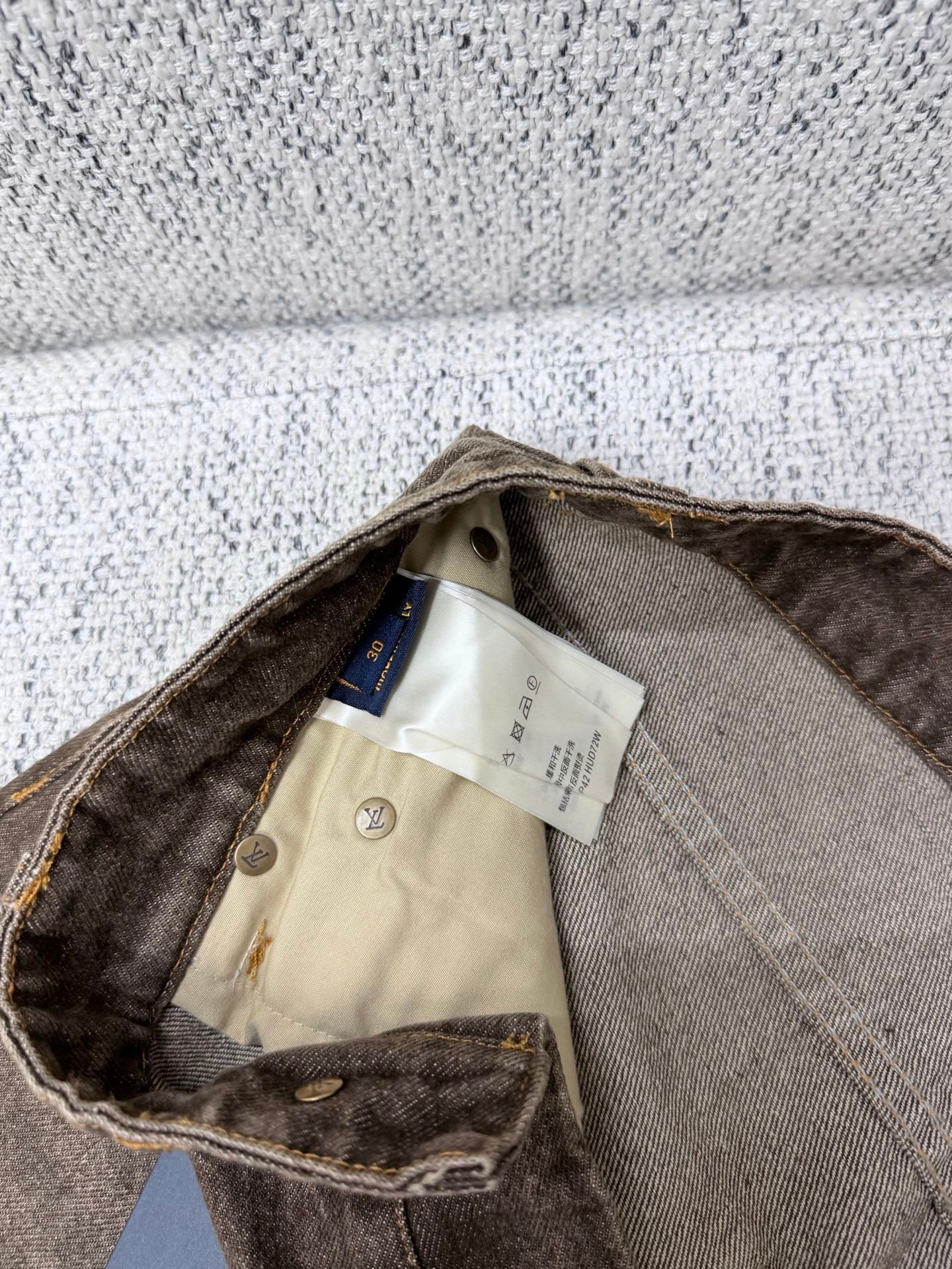 LV26ss New Style Casual Denim Skateboard PantsM6032707 - Image 8