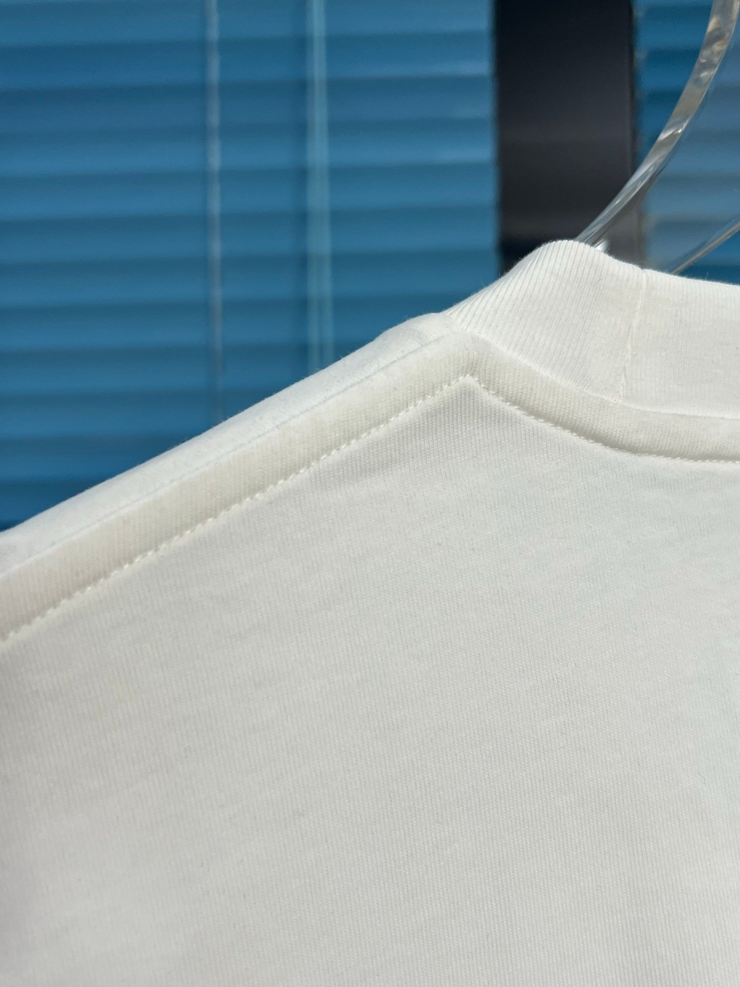 LV embroidery + pearl and shell rhinestone embellishmentM6032806 - Image 7