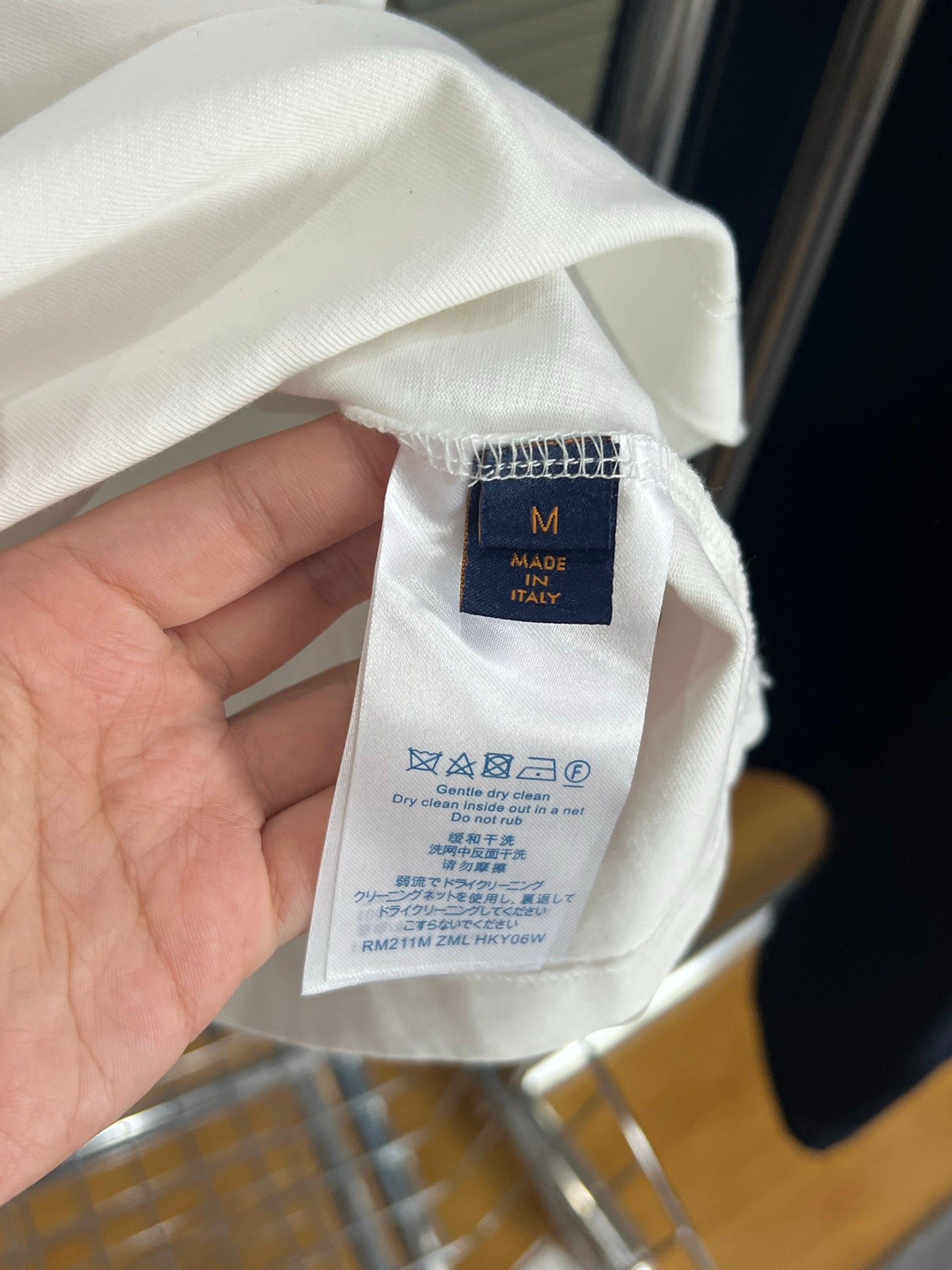 LV embroidery + pearl and shell rhinestone embellishmentM6032806 - Image 8