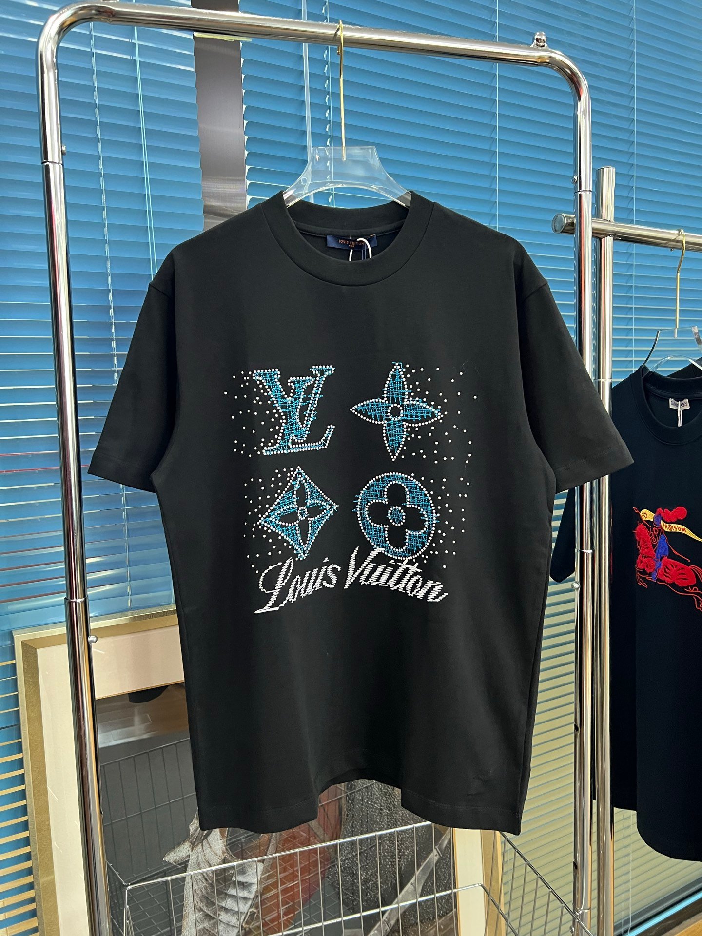 LV embroidery + pearl and shell rhinestone embellishmentM6032806 - Image 3