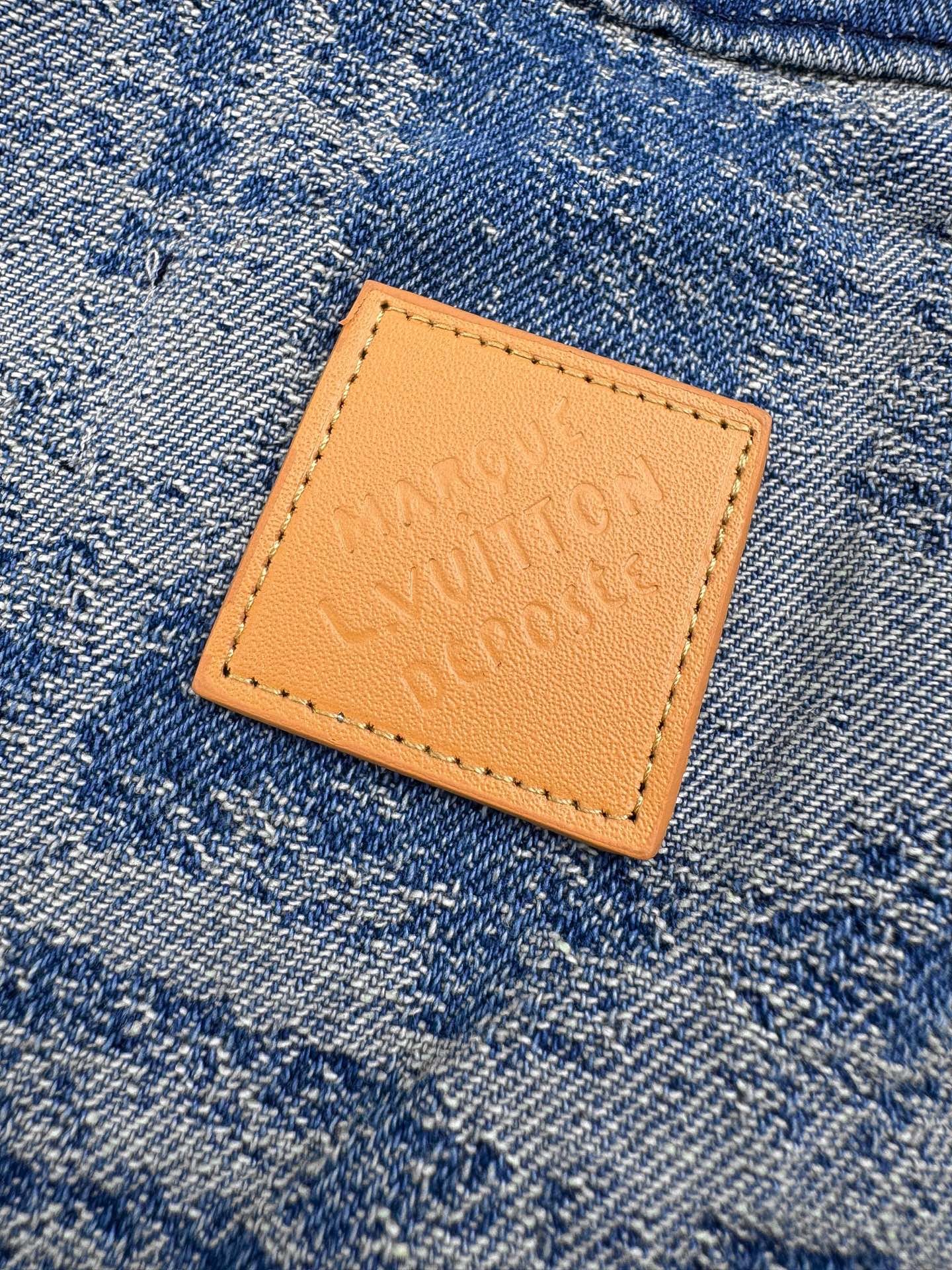 LOUIS VUITTON Logo Denim Short-Sleeved ShirtM6032807 - Image 8