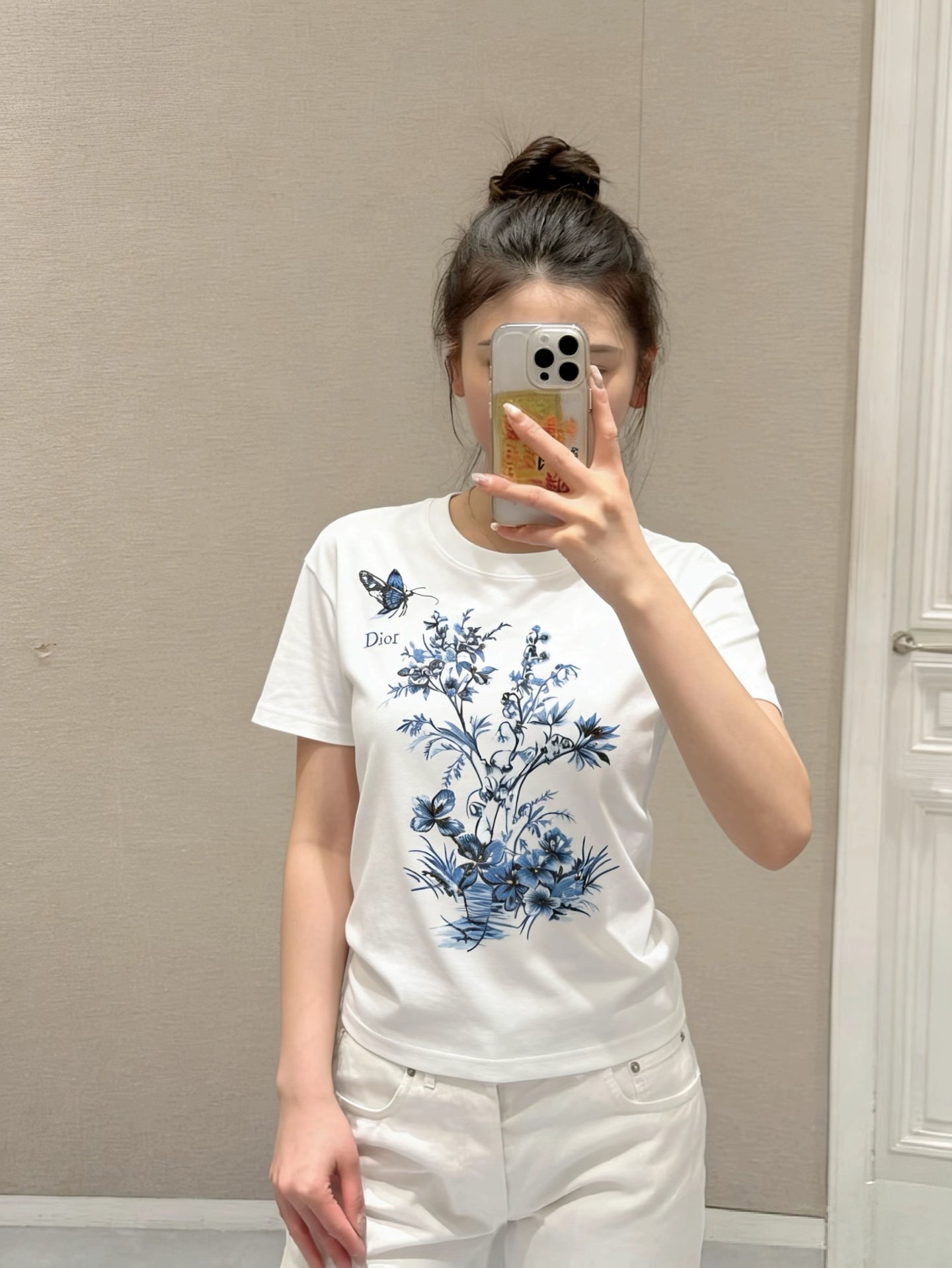 Dior Women's Ready-to-Wear W6033004 - Image 5