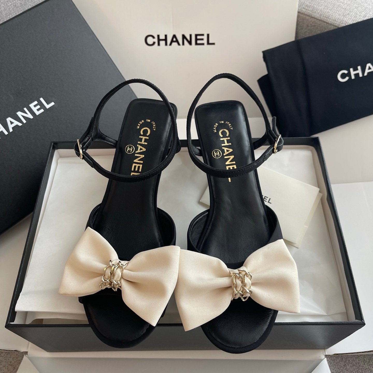 Chanel Sandals - Grosgrain B6033001