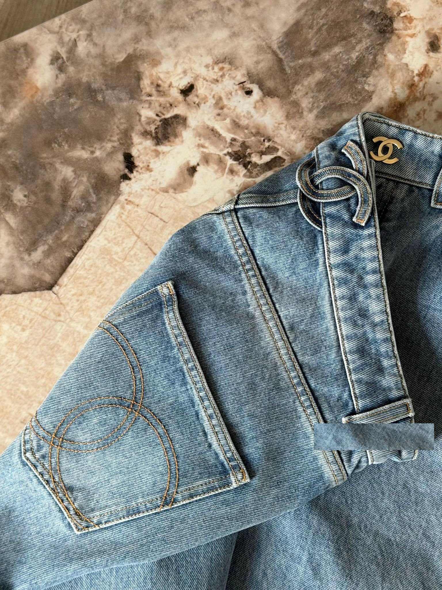 Chanel light blue jeans W6041002 - Image 5