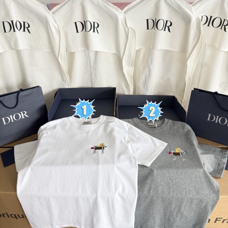 Dior T-Shirt with Horse Embroidery W6040403