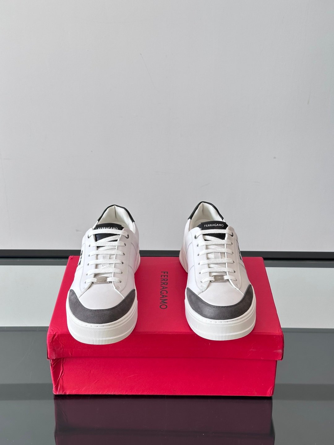 Ferragamo Low cut sneaker B6040401 - Image 9