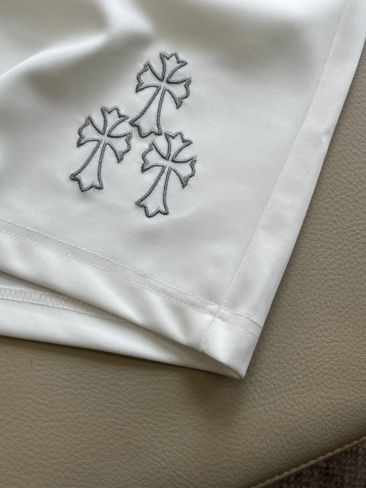 Crocs highly recommended! New summer clothing collection for 2026ssM6040702 - Image 9