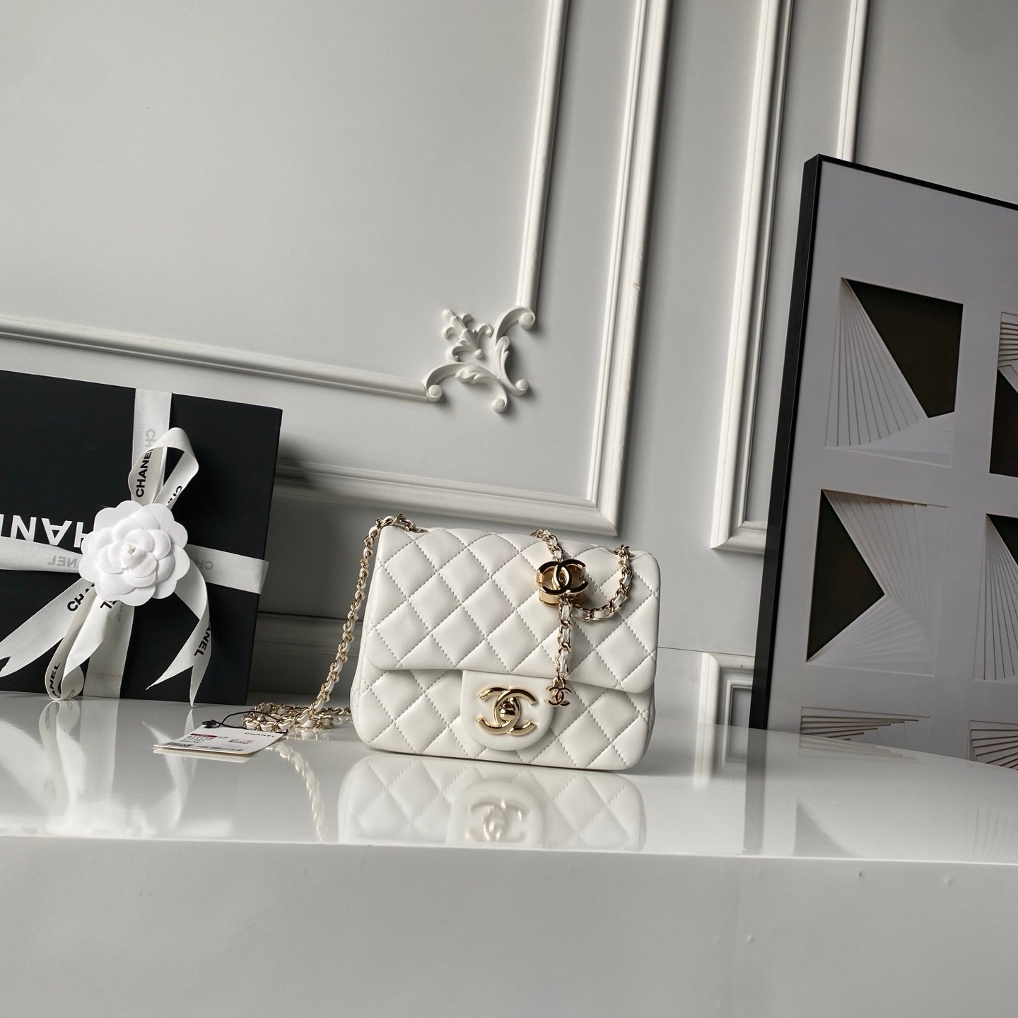 Chanel Mini classic handbag B6040703 - Image 10