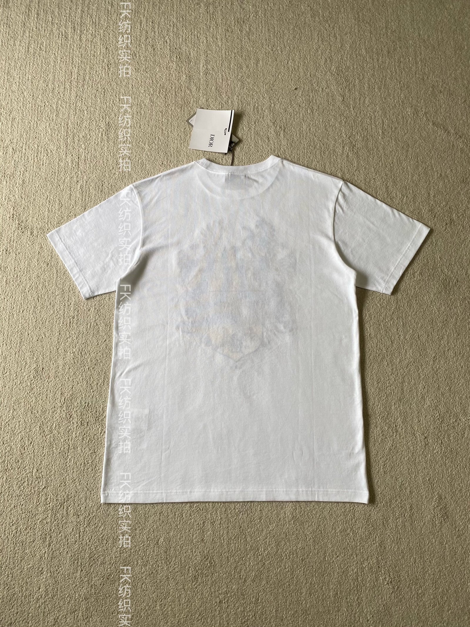 Dr Totem Badge Round-neck Short-sleeved ShirtM6041304 - Image 8