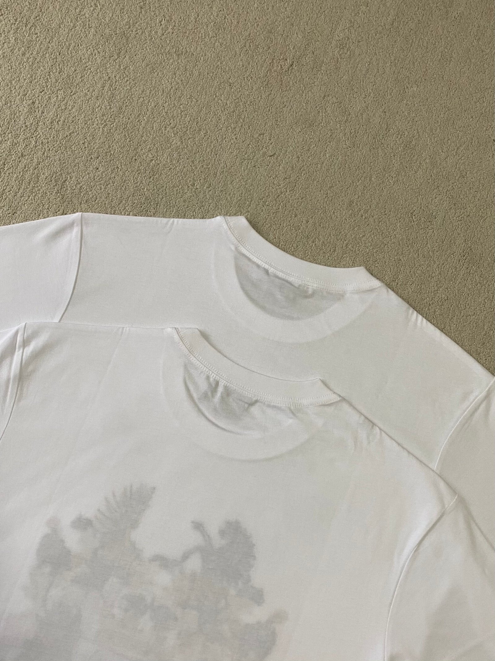 Dr Totem Badge Round-neck Short-sleeved ShirtM6041304 - Image 9