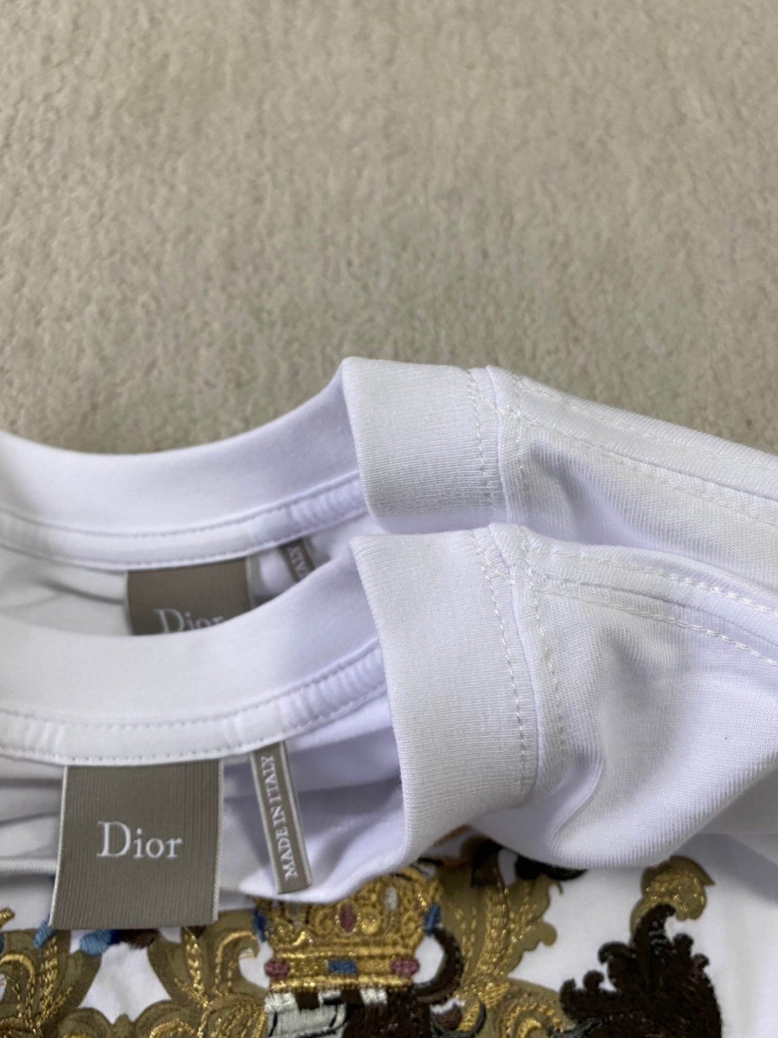 Dr Totem Badge Round-neck Short-sleeved ShirtM6041304 - Image 10