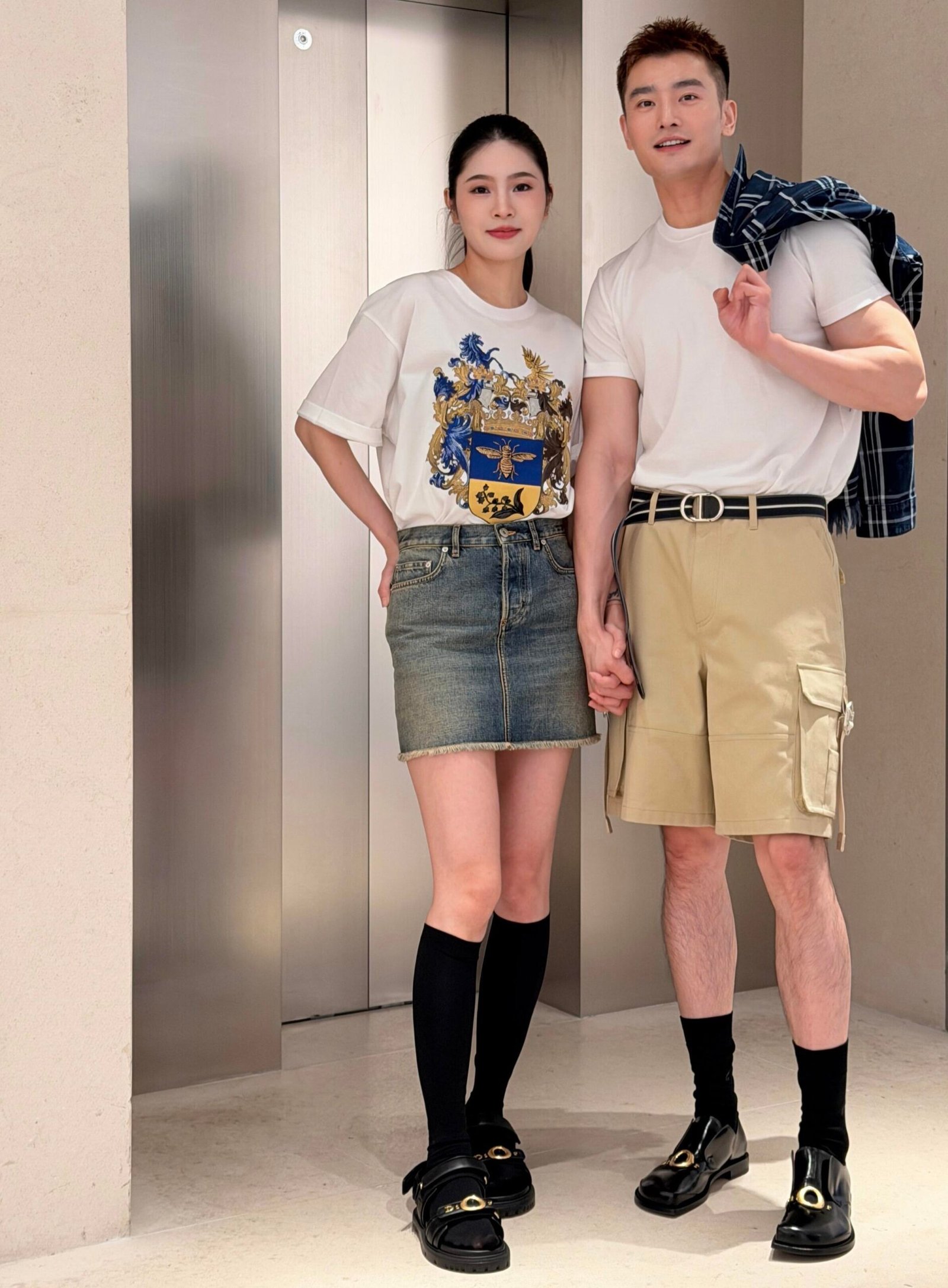 Dr Totem Badge Round-neck Short-sleeved ShirtM6041304 - Image 5